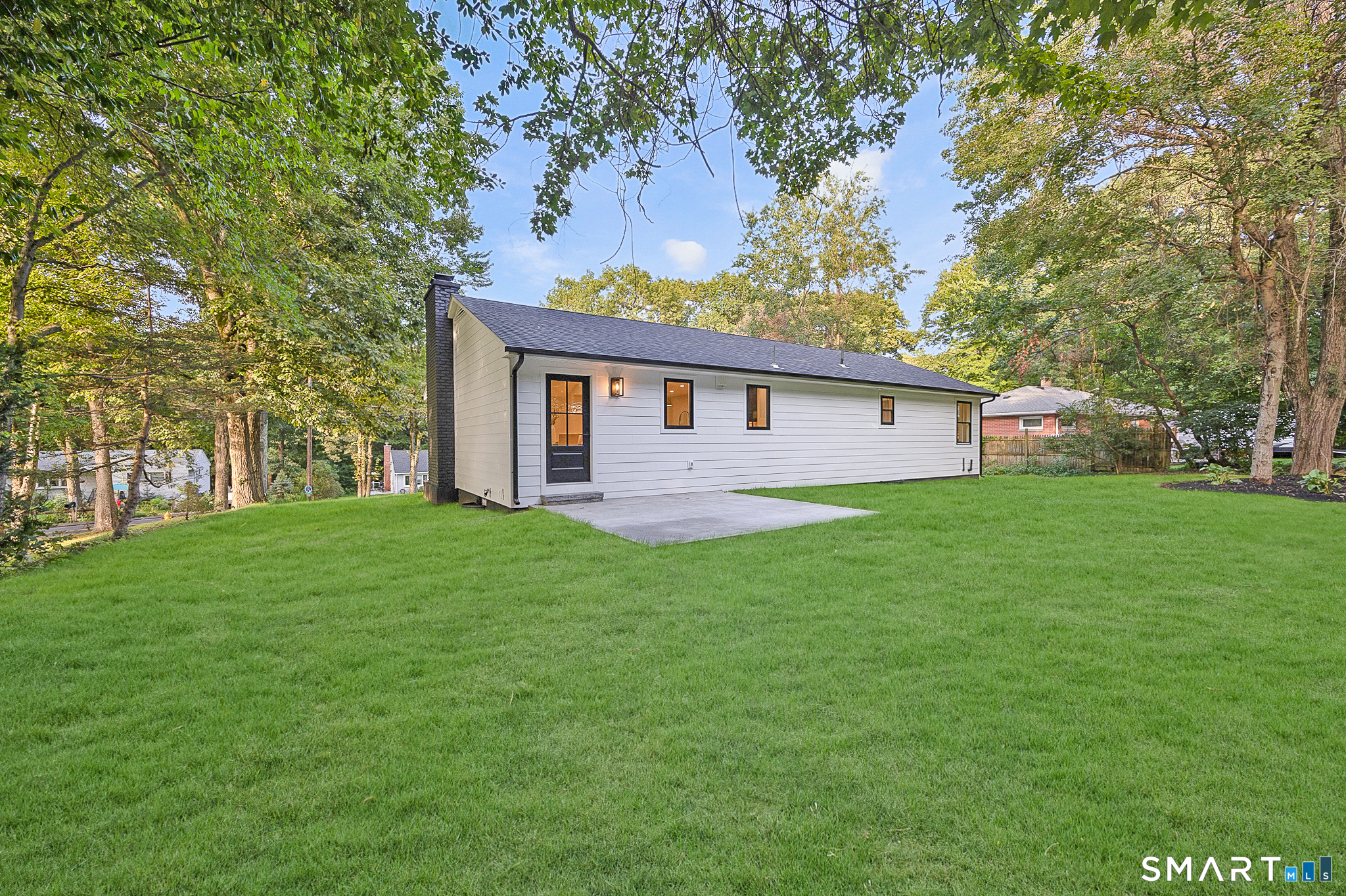 195 Andrews Road photo 37