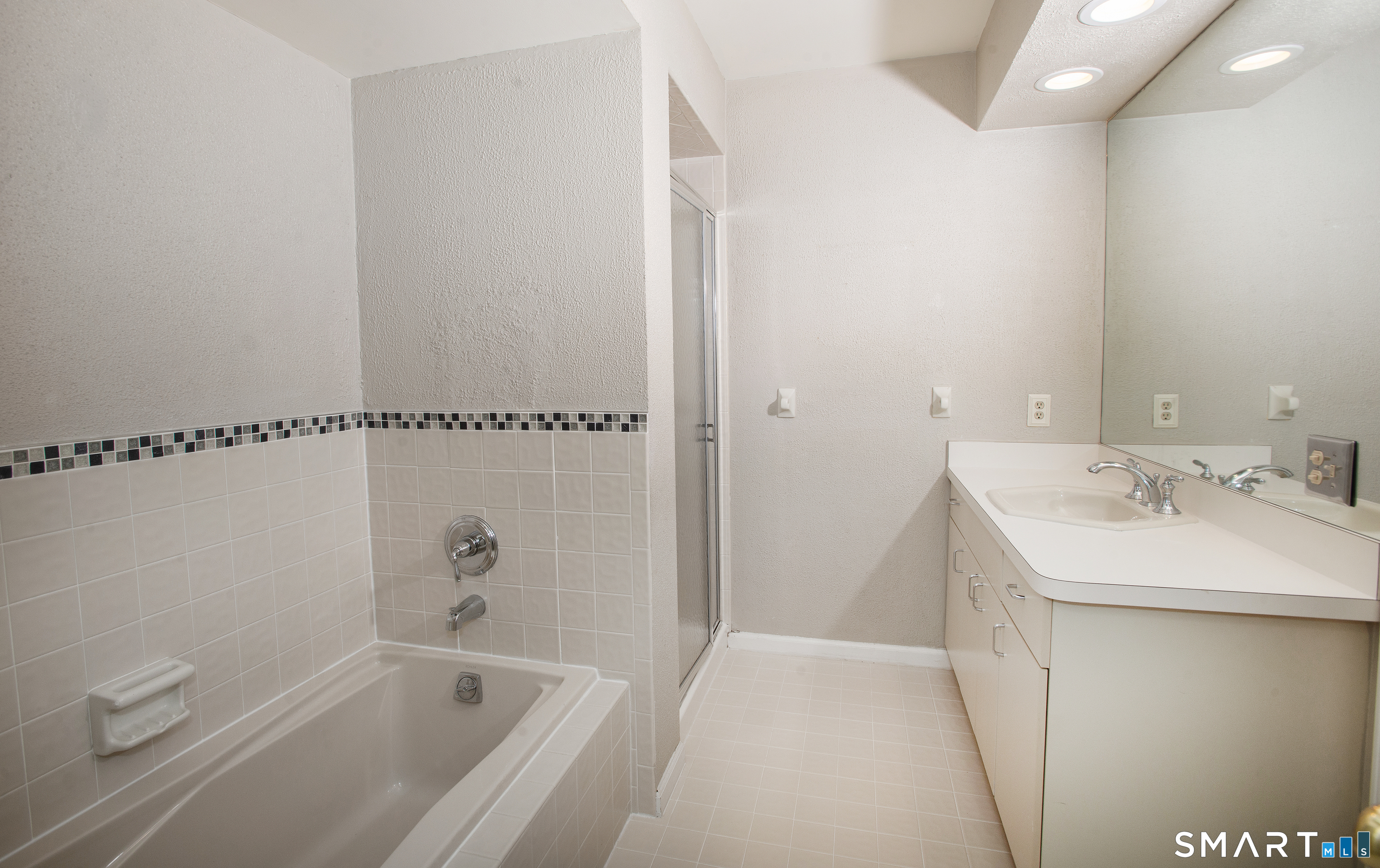 12 Boulevard Drive Unit #36-193 photo 12