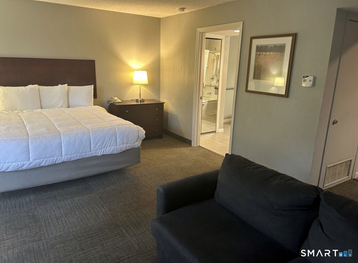 3 Long Wharf Drive Unit #STUDIO1 photo 3