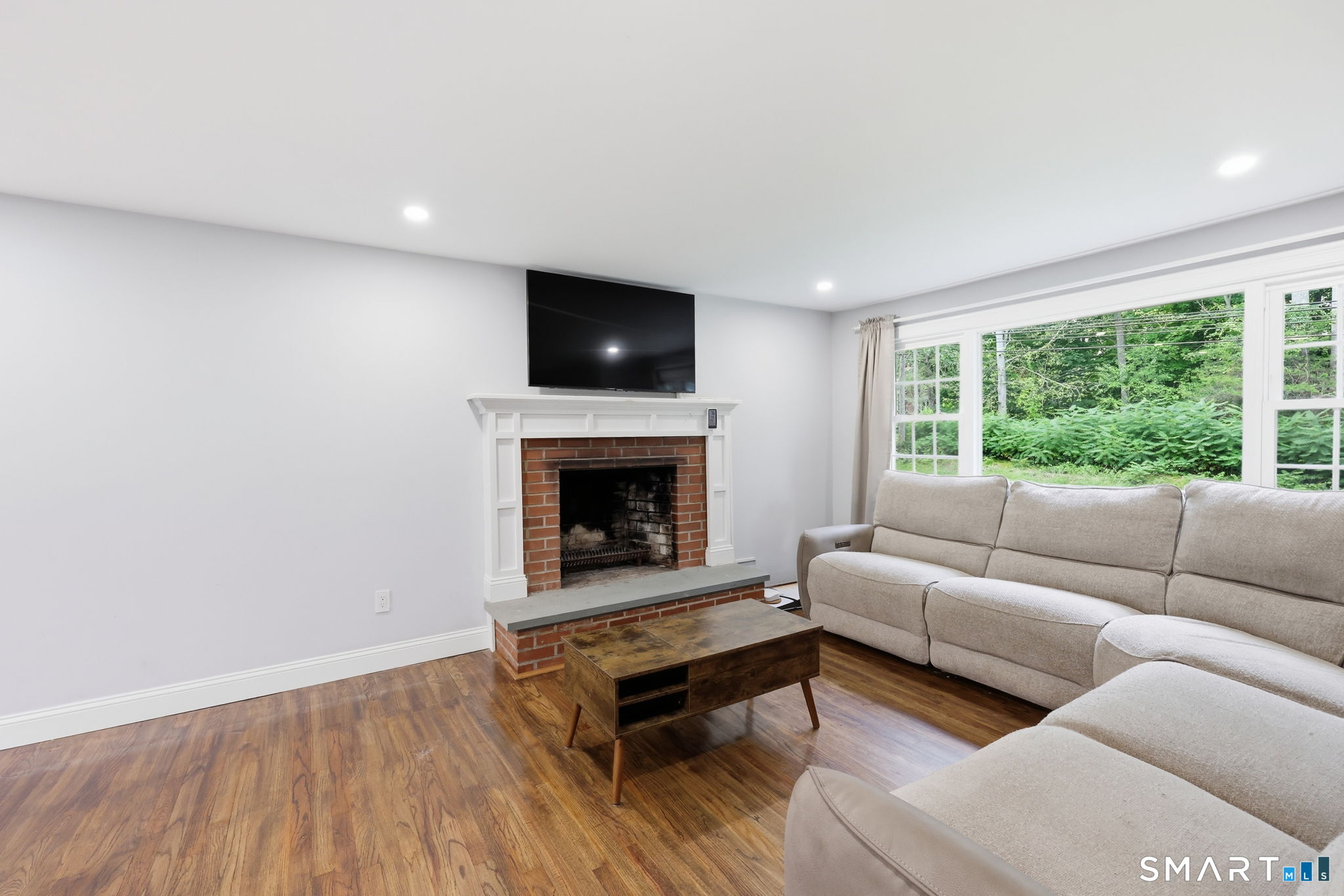 99 Botsford Road photo 10