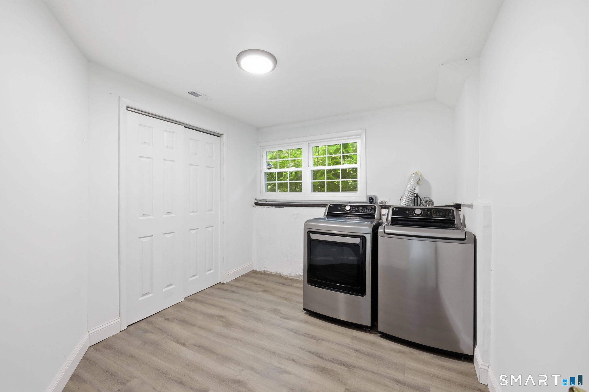 99 Botsford Road photo 27