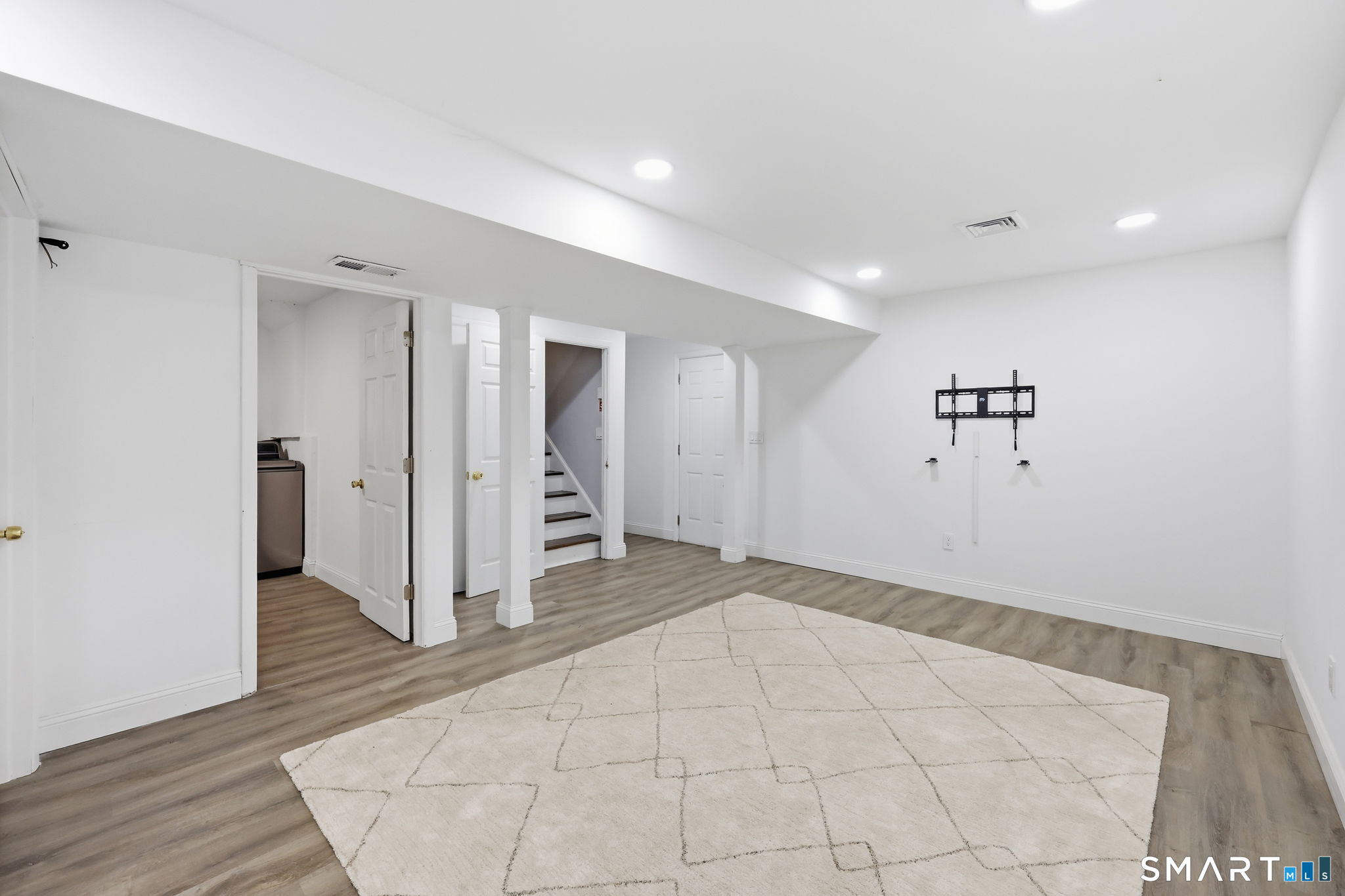 99 Botsford Road photo 30