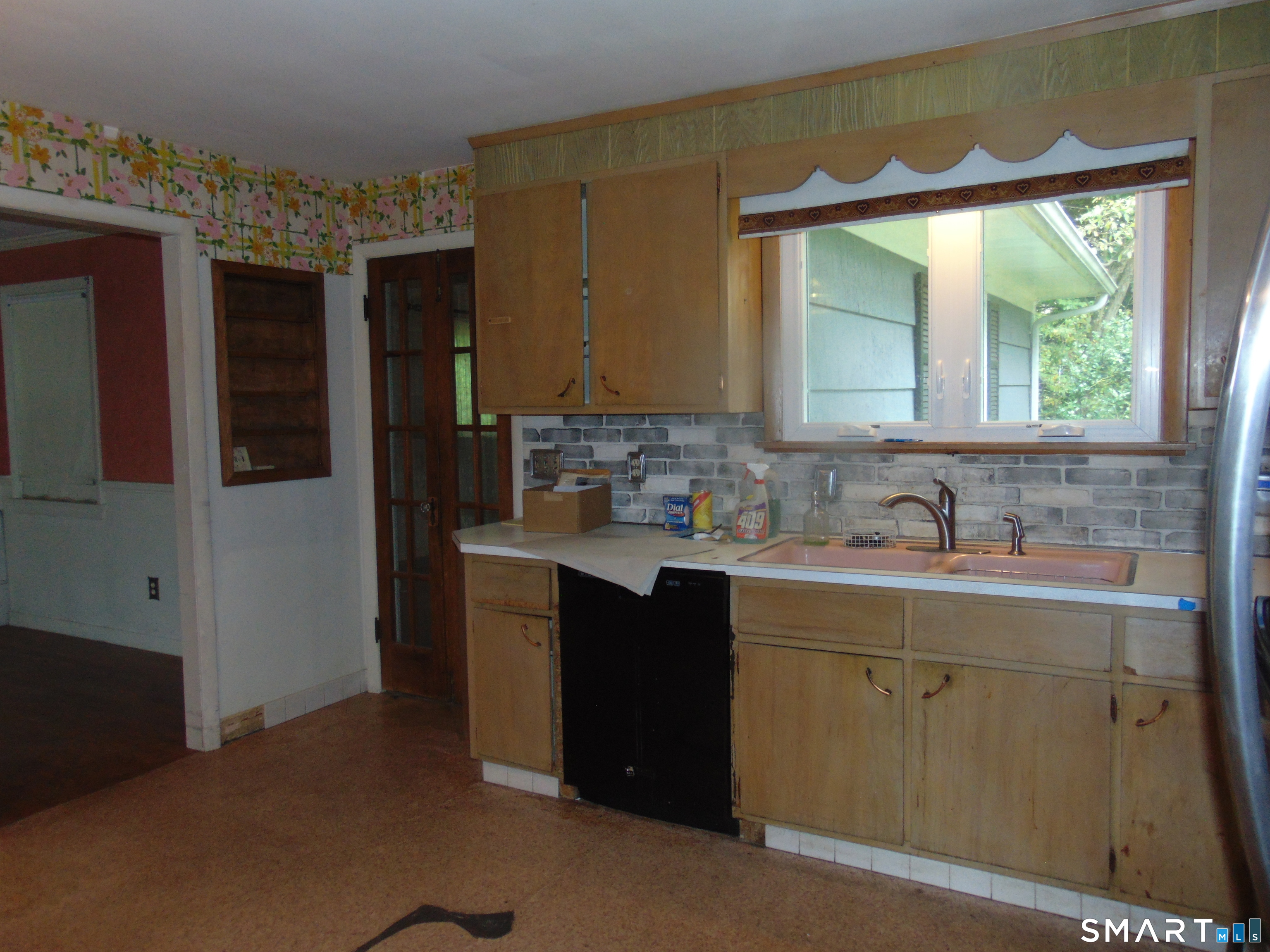 101 Birchwood Street photo 17