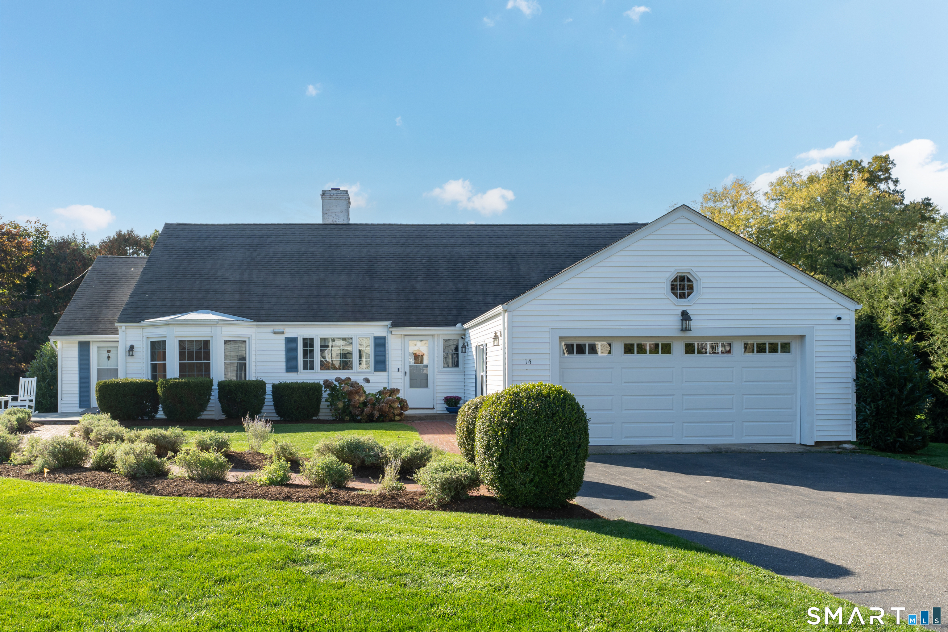 14 Neptune Avenue photo 31