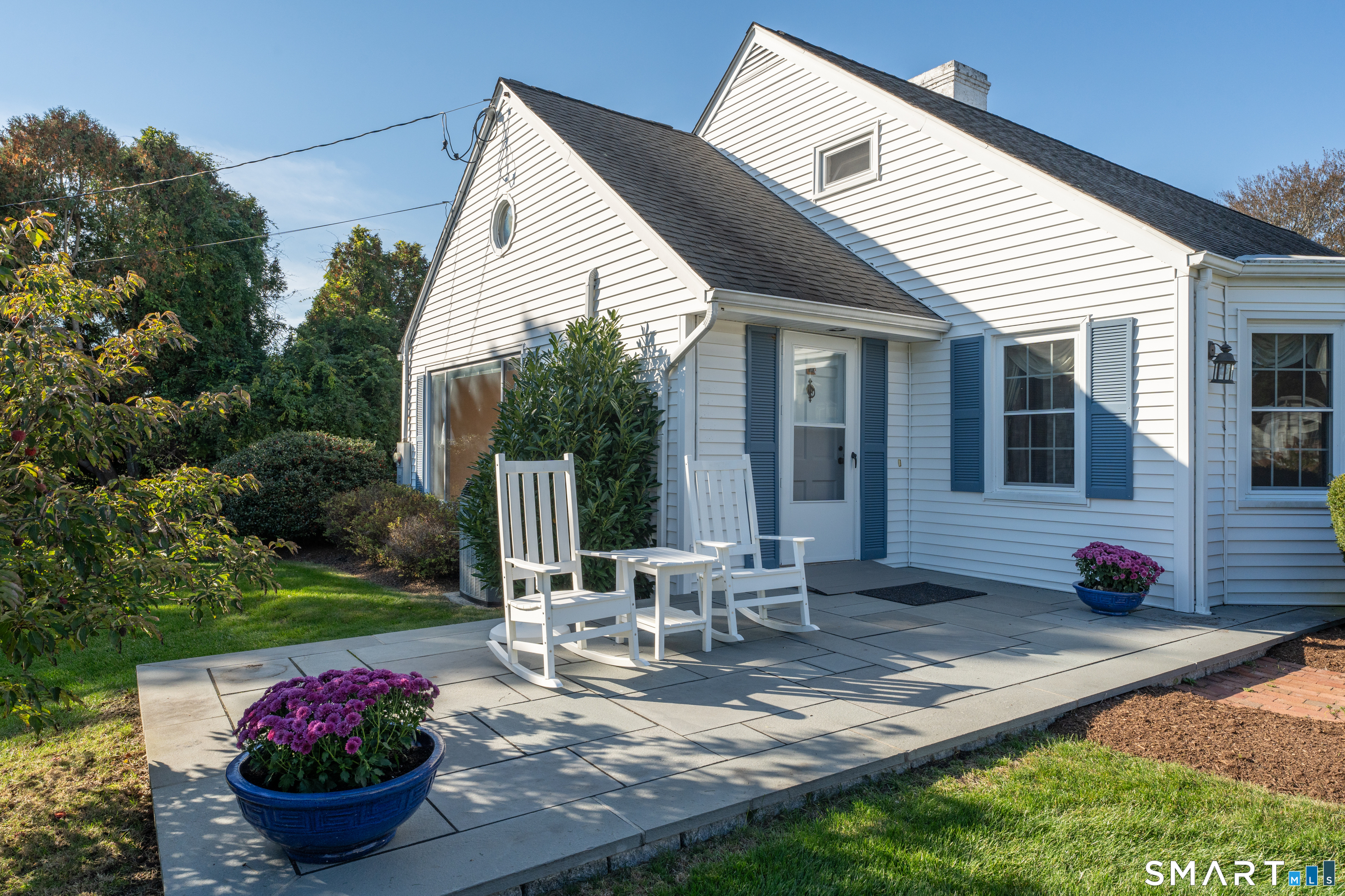 14 Neptune Avenue photo 3