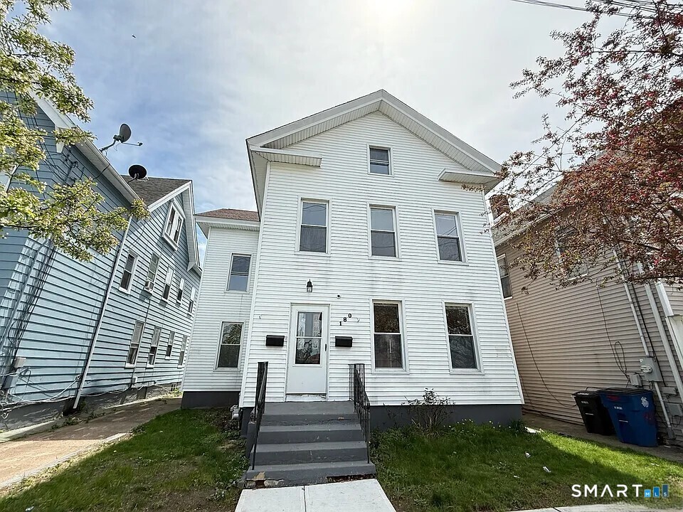 180 Portsea Street Unit #1 photo 5