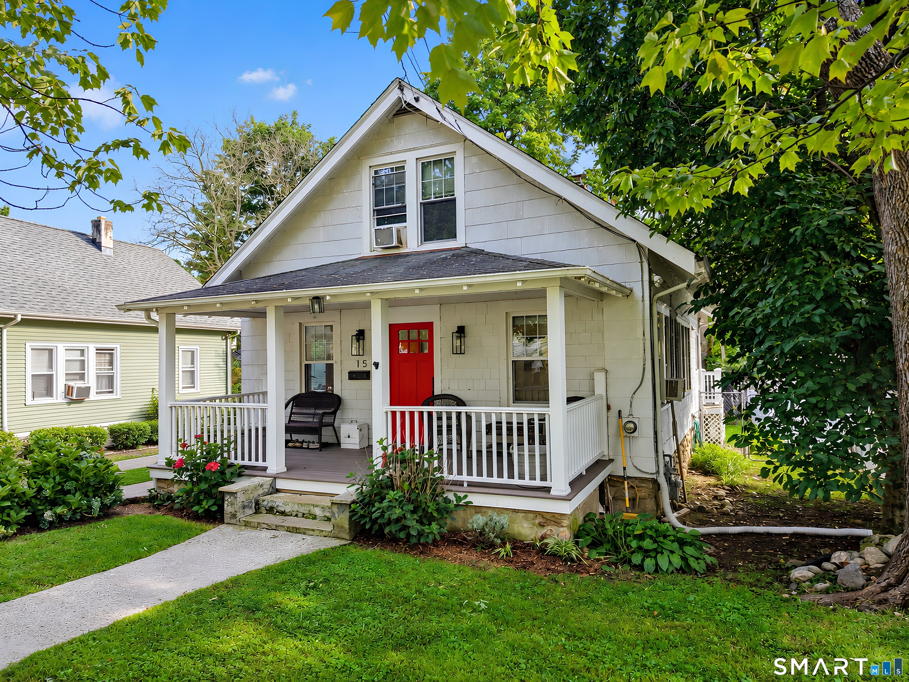 Photo 2 of Single family home for sale at 15 Mead St, Stamford, CT 06907 | MLS# 24203480 | Listing updated on 2026-09-13