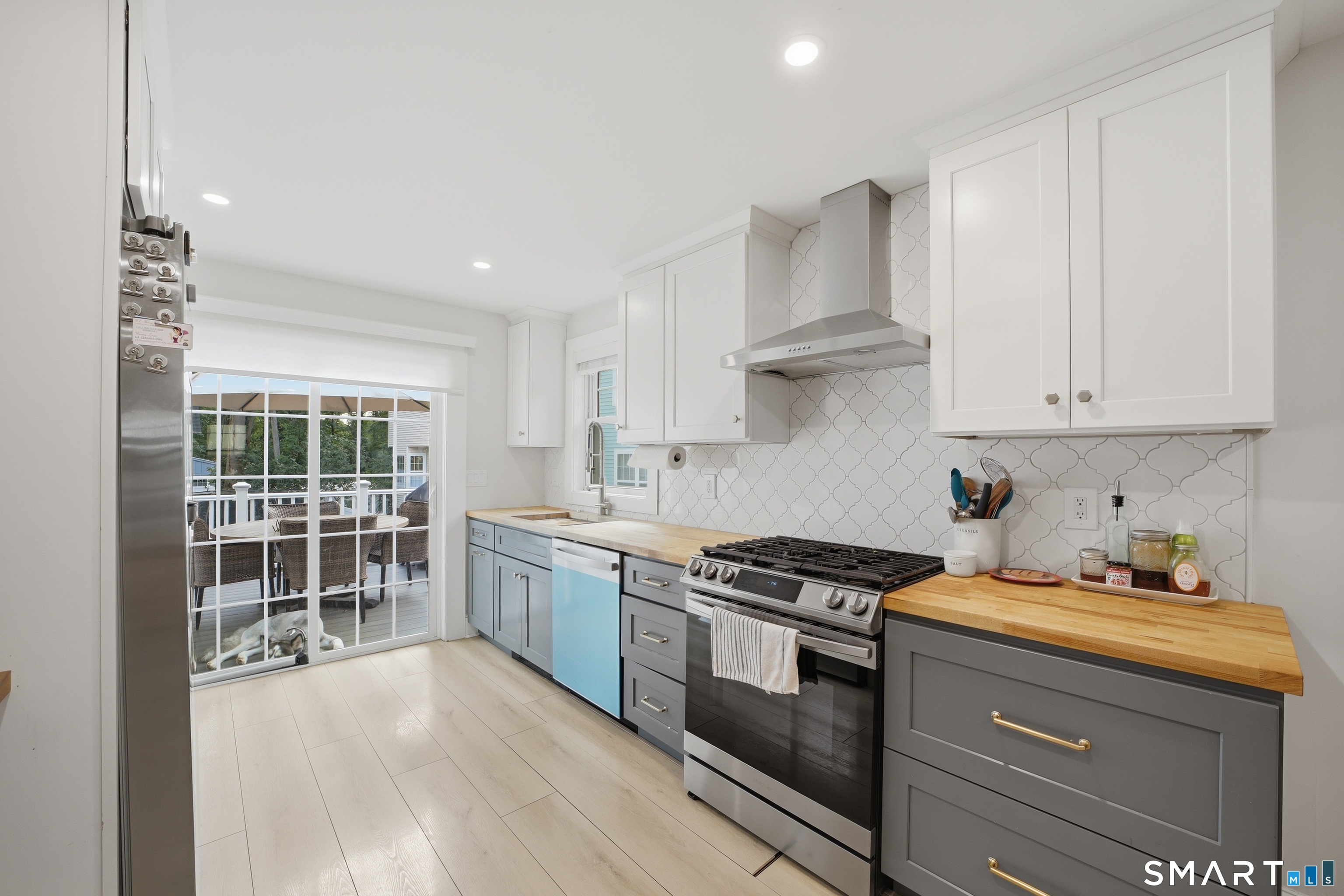 Photo 2 of Single family home for sale at 15 Mead St, Stamford, CT 06907 | MLS# 24203480 | Listing updated on 2026-09-13