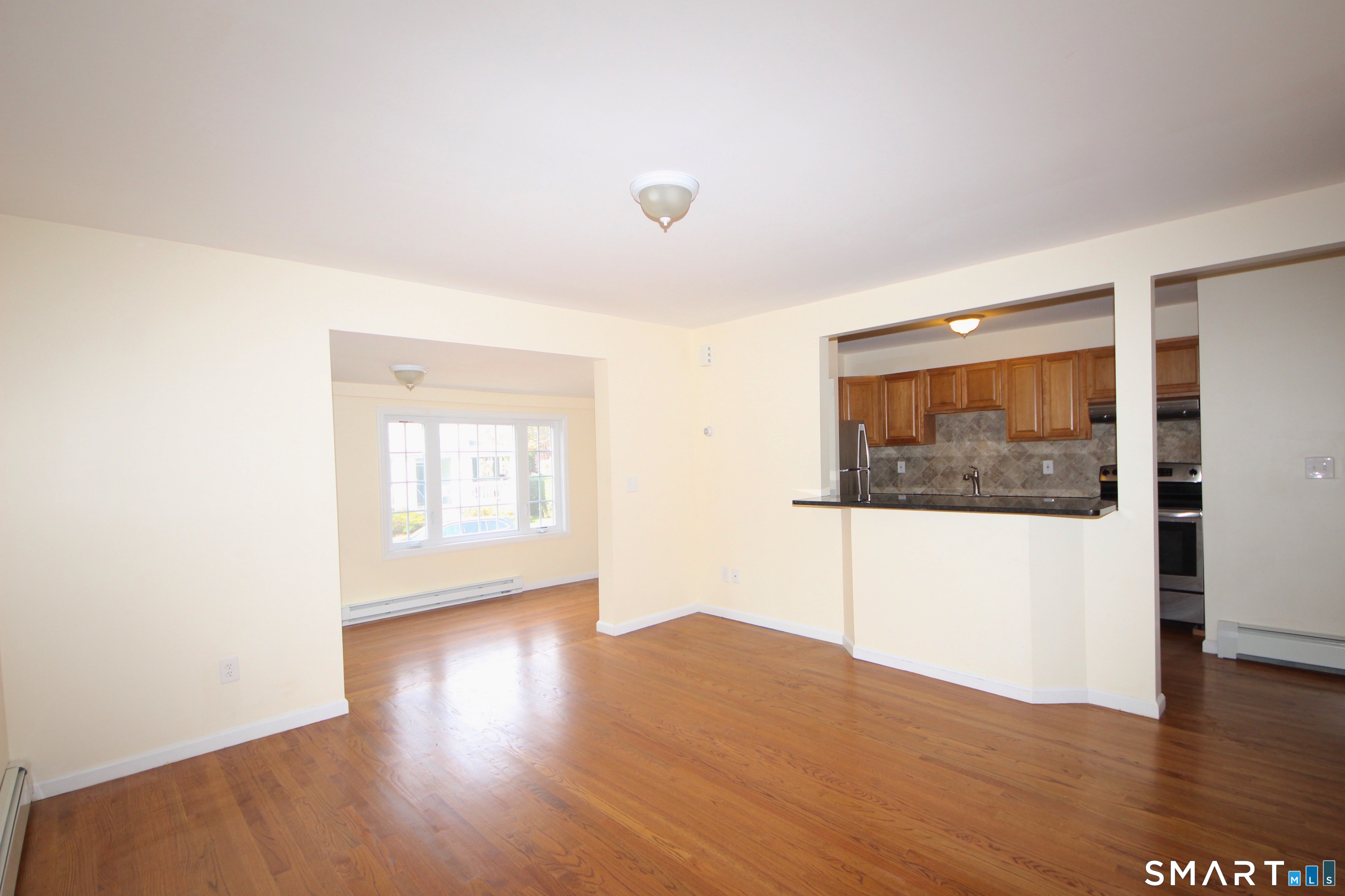 49 Pleasant Street, Stamford, Connecticut photo 4