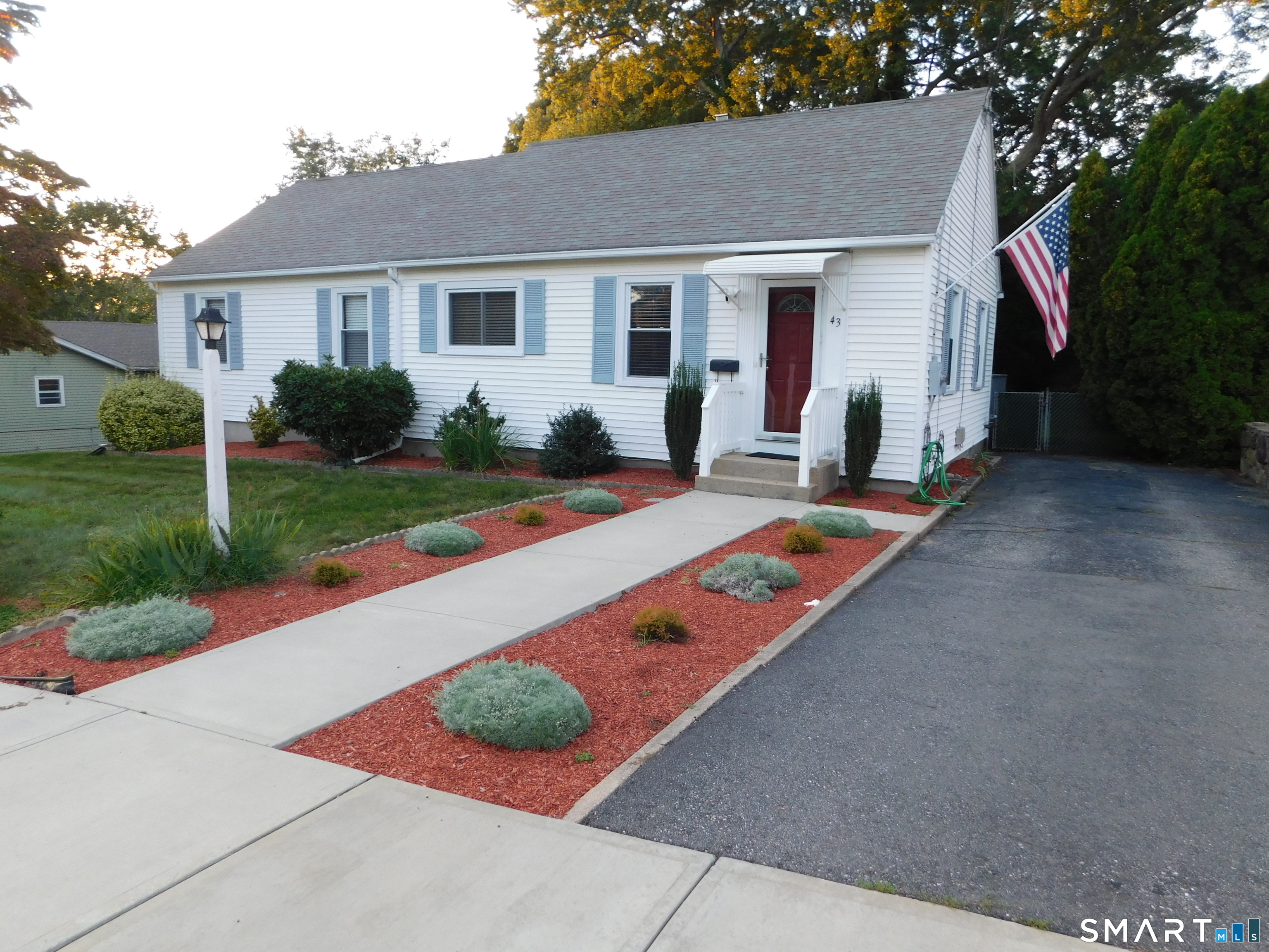 Photo 2 of Single family home for sale at 43 Farmington Ave, New London, CT 06320 | MLS# 24204423 | Listing updated on 2026-09-26