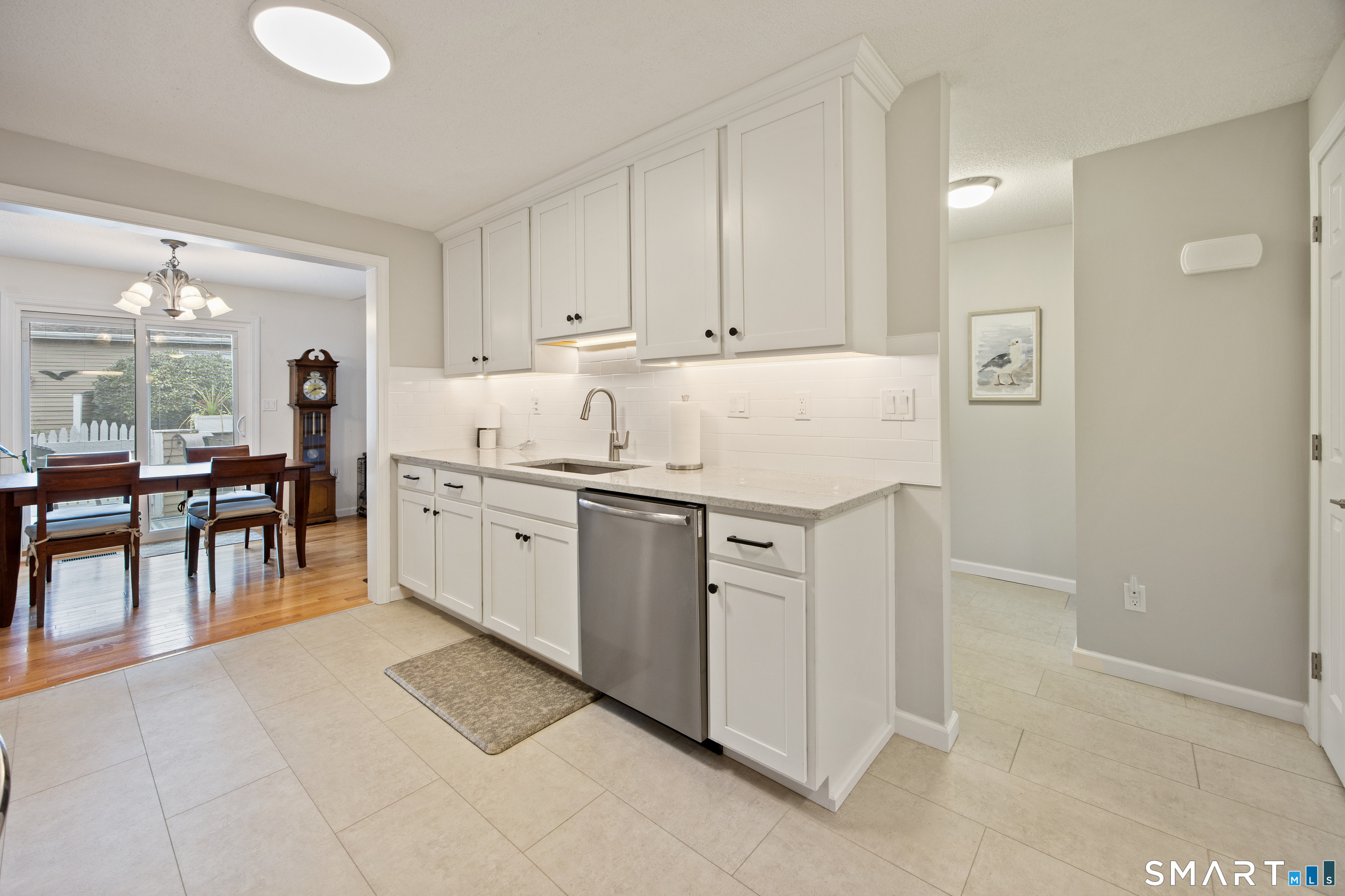 697 South End Road Unit #8 photo 11