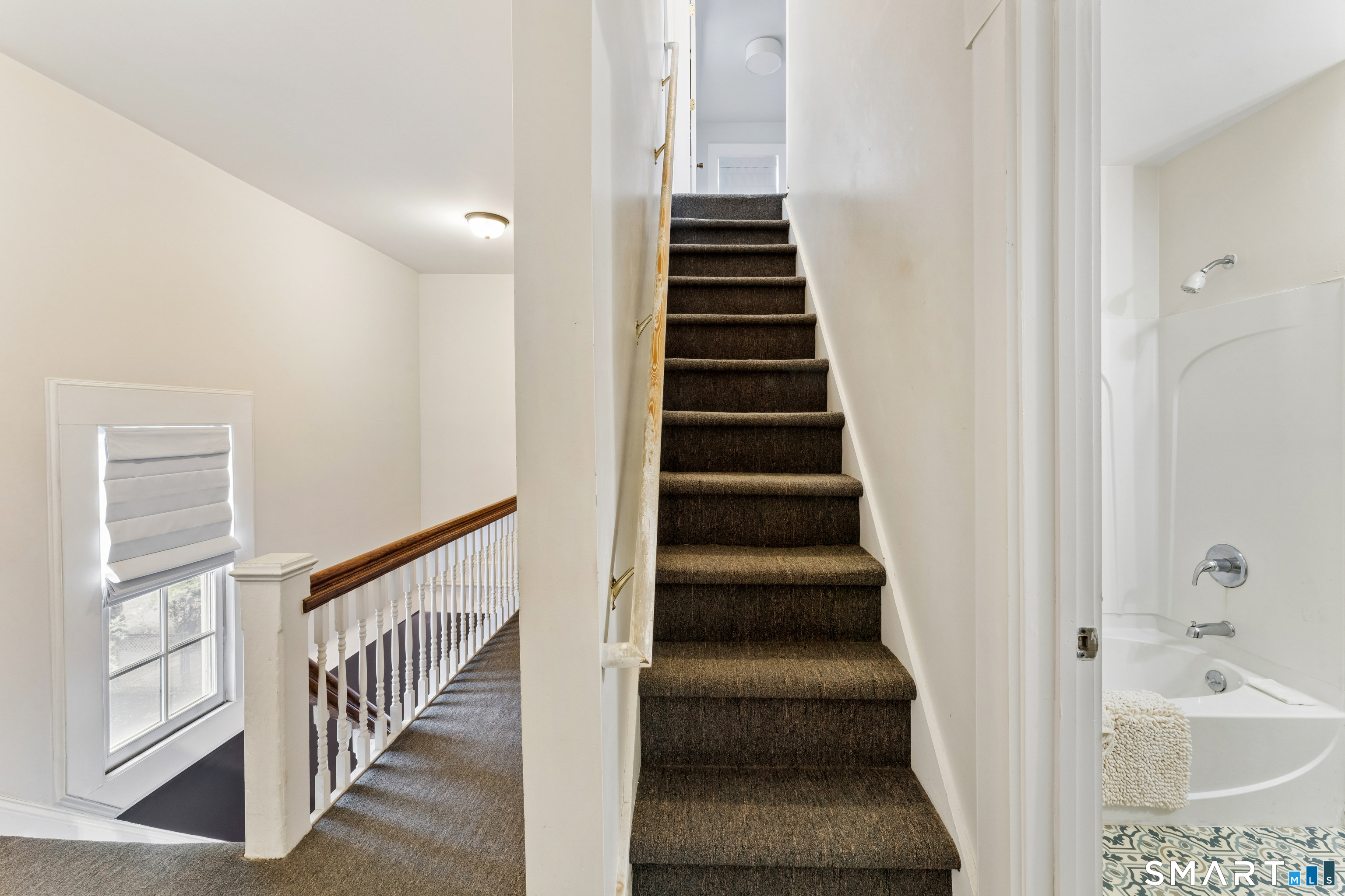 653 Winchester Avenue photo 23