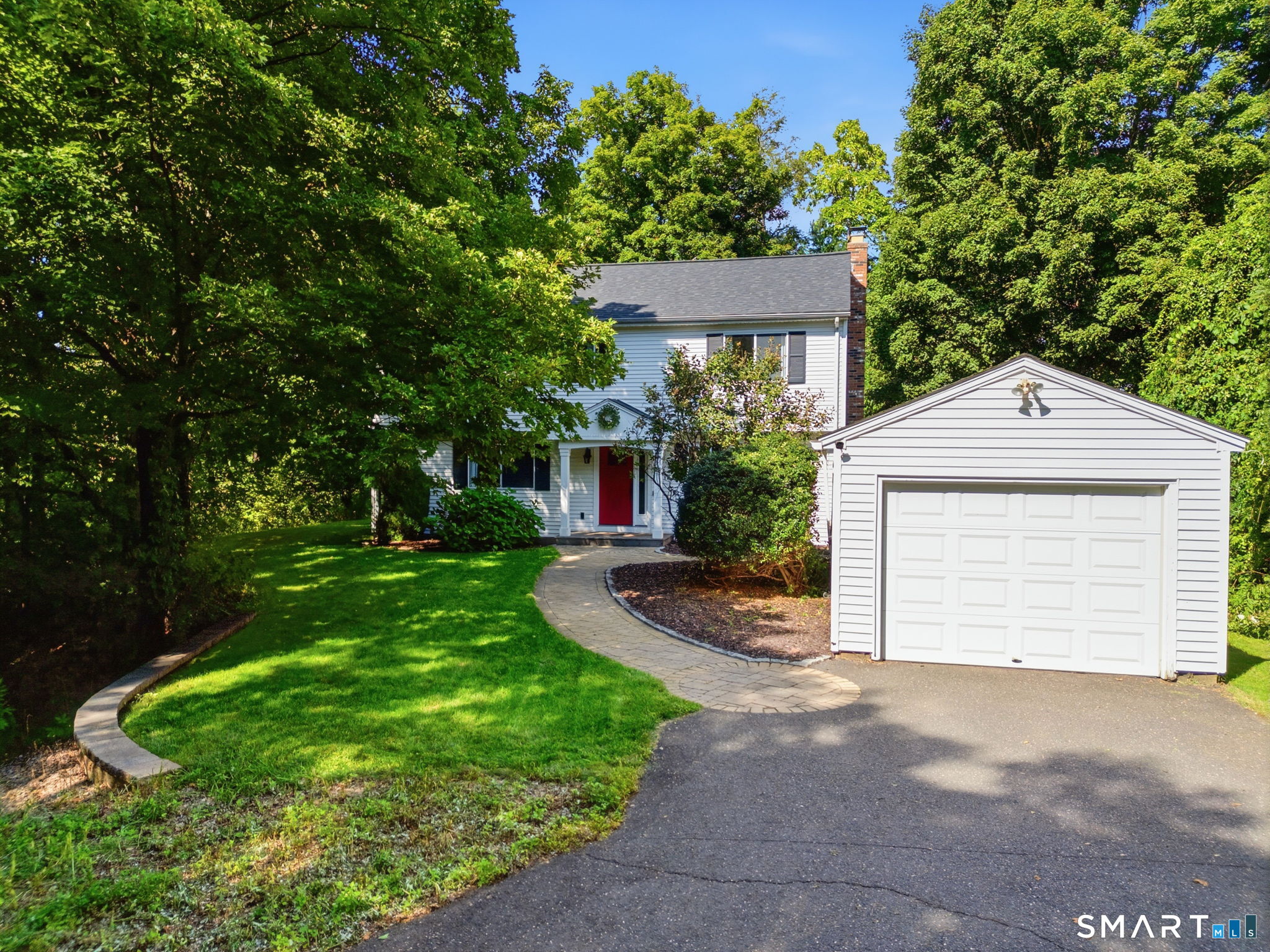 Photo 1 of Single family home for sale at 160 Nod Rd, Avon, CT 06089 | MLS# 24204872 | Listing updated on 2026-09-18