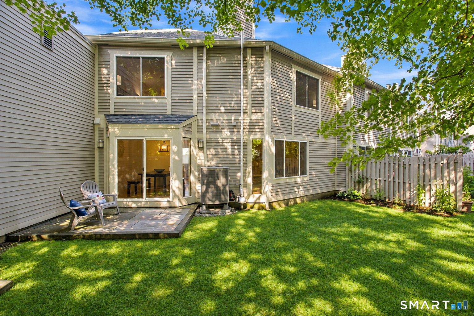 12 Strathmore Lane, Westport, Connecticut photo 2