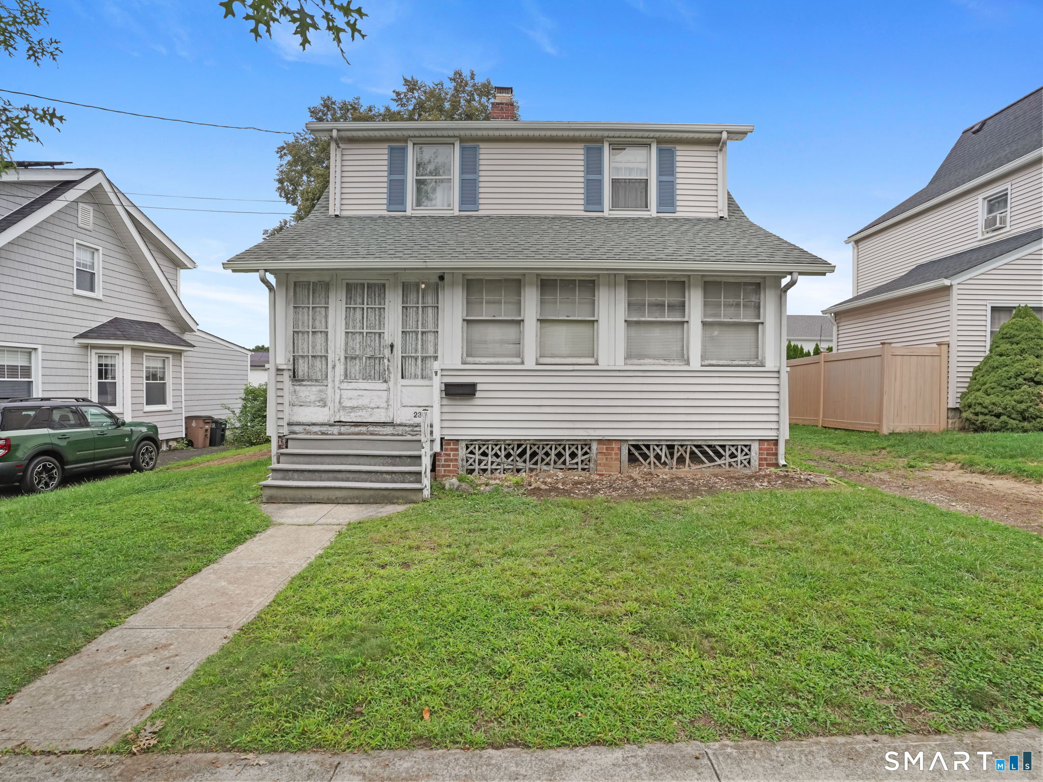 Photo 1 of Single family home for sale at 23 Forest Lawn Ave, Stamford, CT 06905 | MLS# 24203885 | Listing updated on 2026-09-14