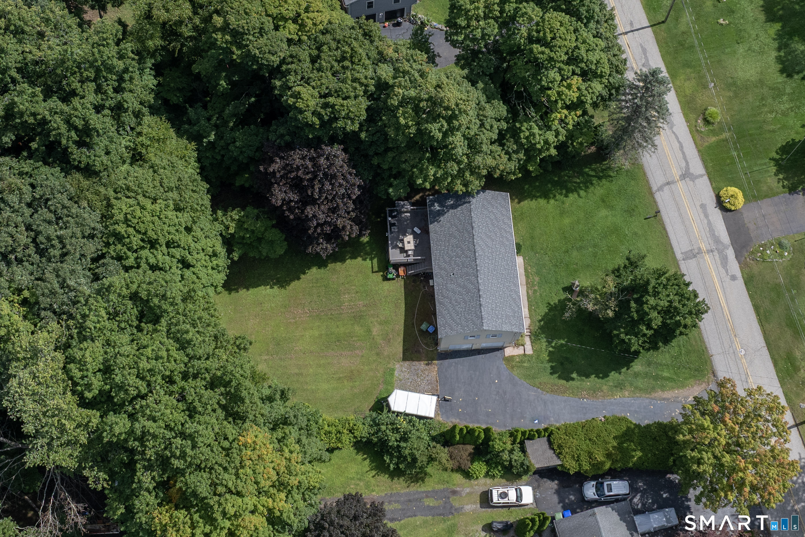 51 Walnut Avenue photo 22