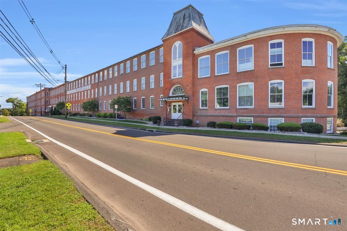 10 Main Street #211, Berlin, CT 06037