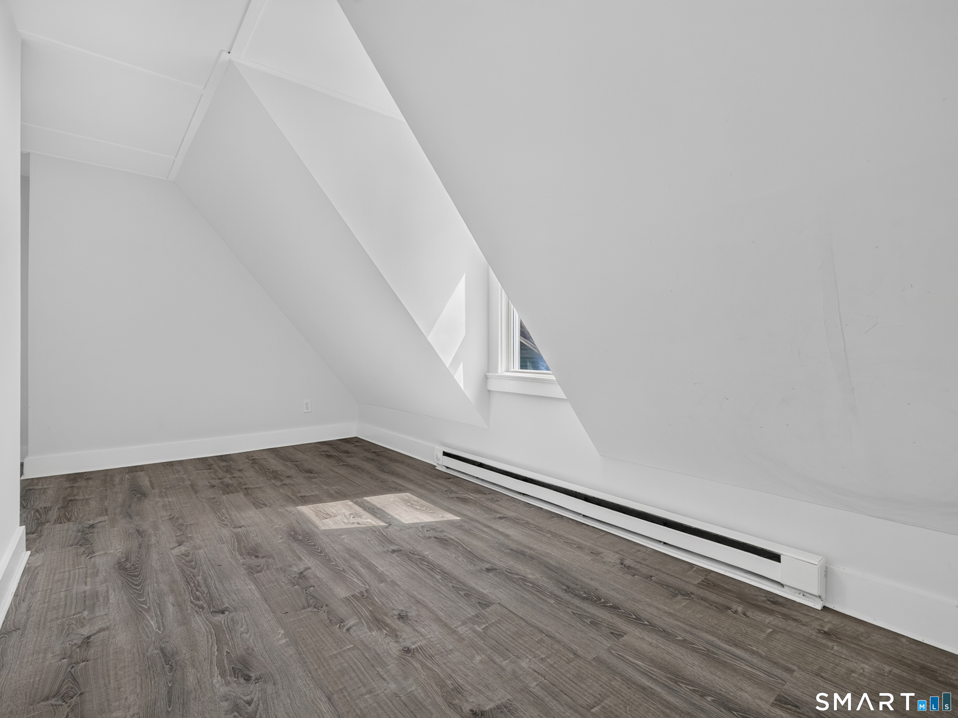 111 Laurel Hill Avenue photo 15