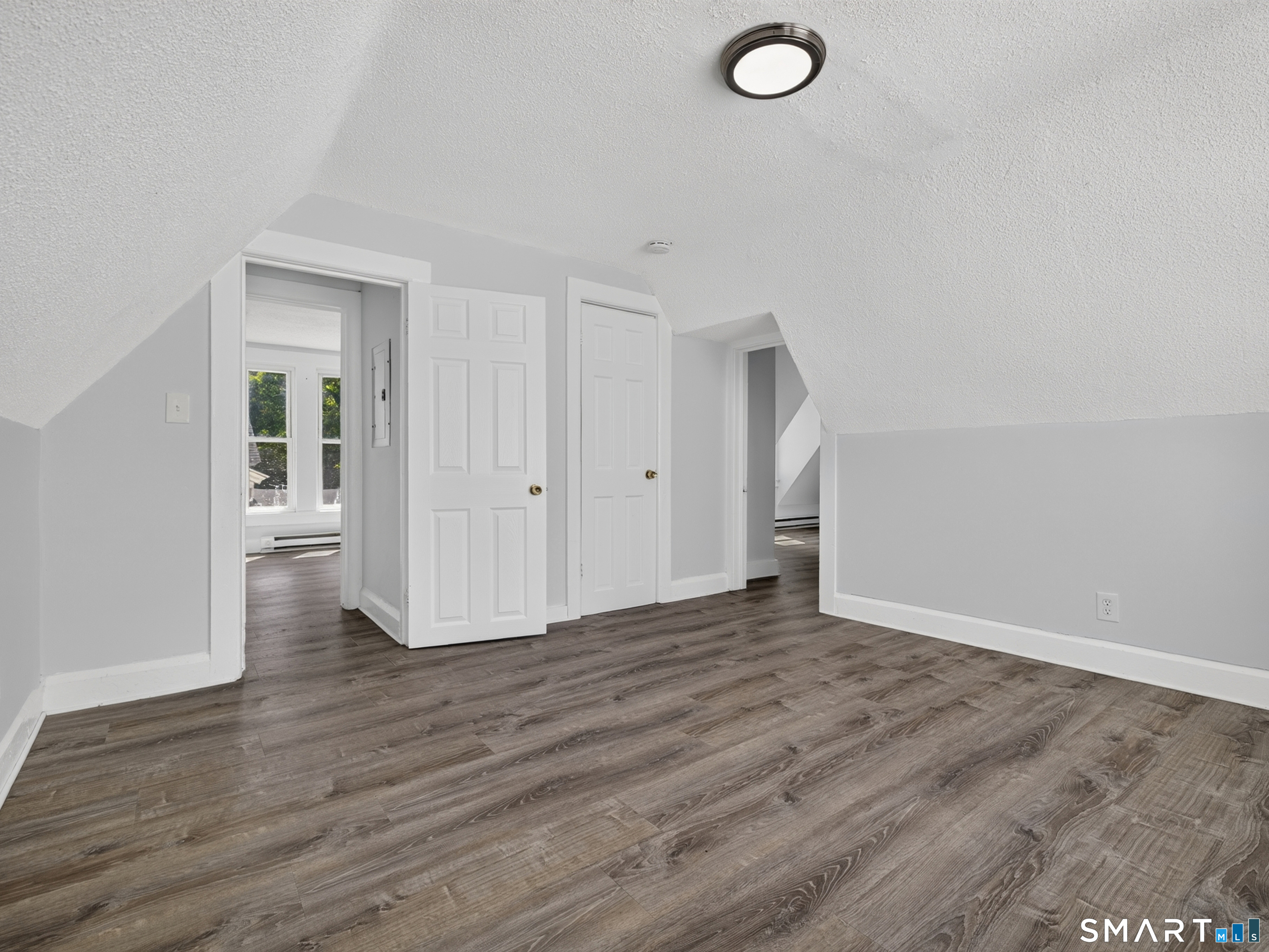 111 Laurel Hill Avenue photo 18