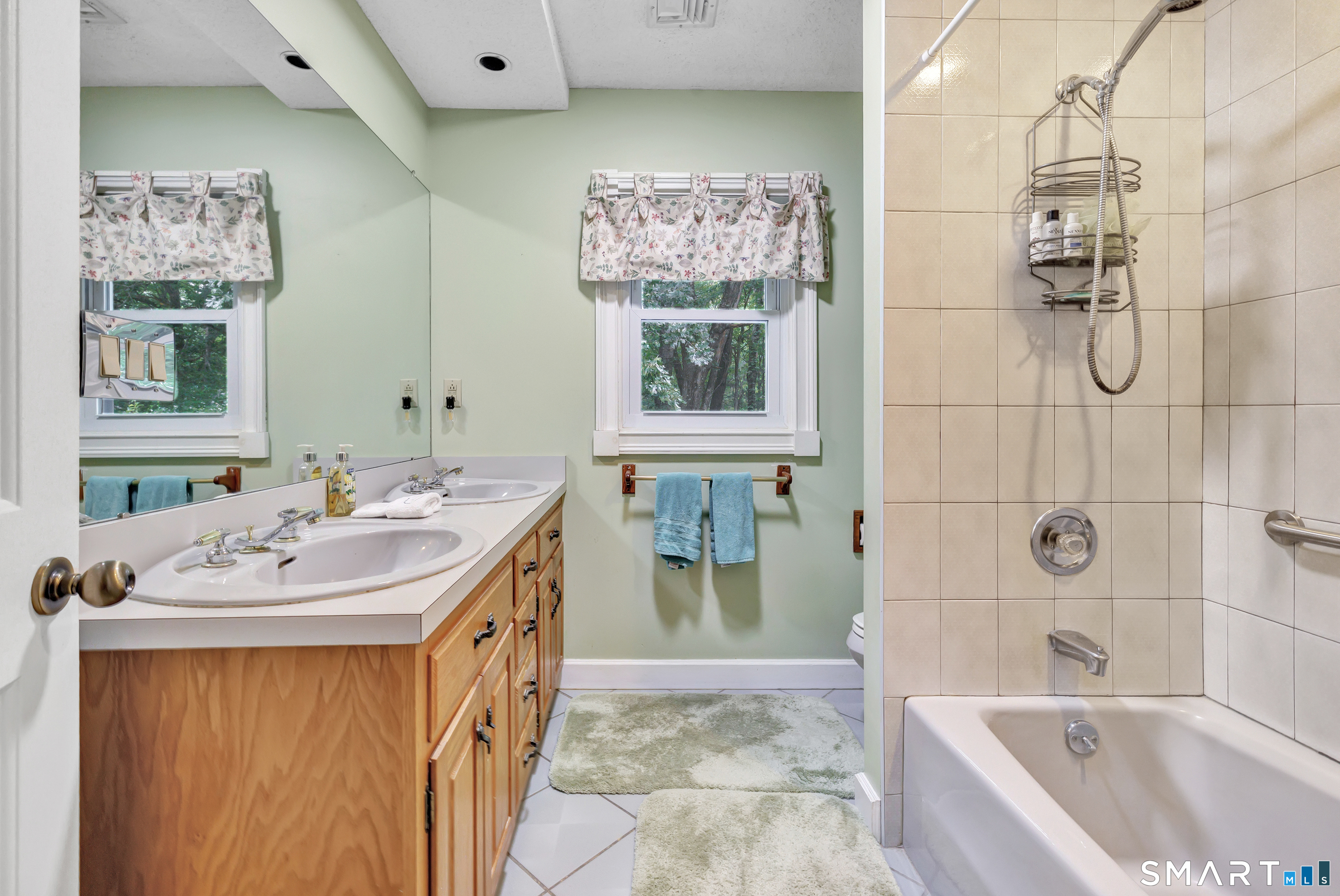 61 Greenbriar Road photo 28