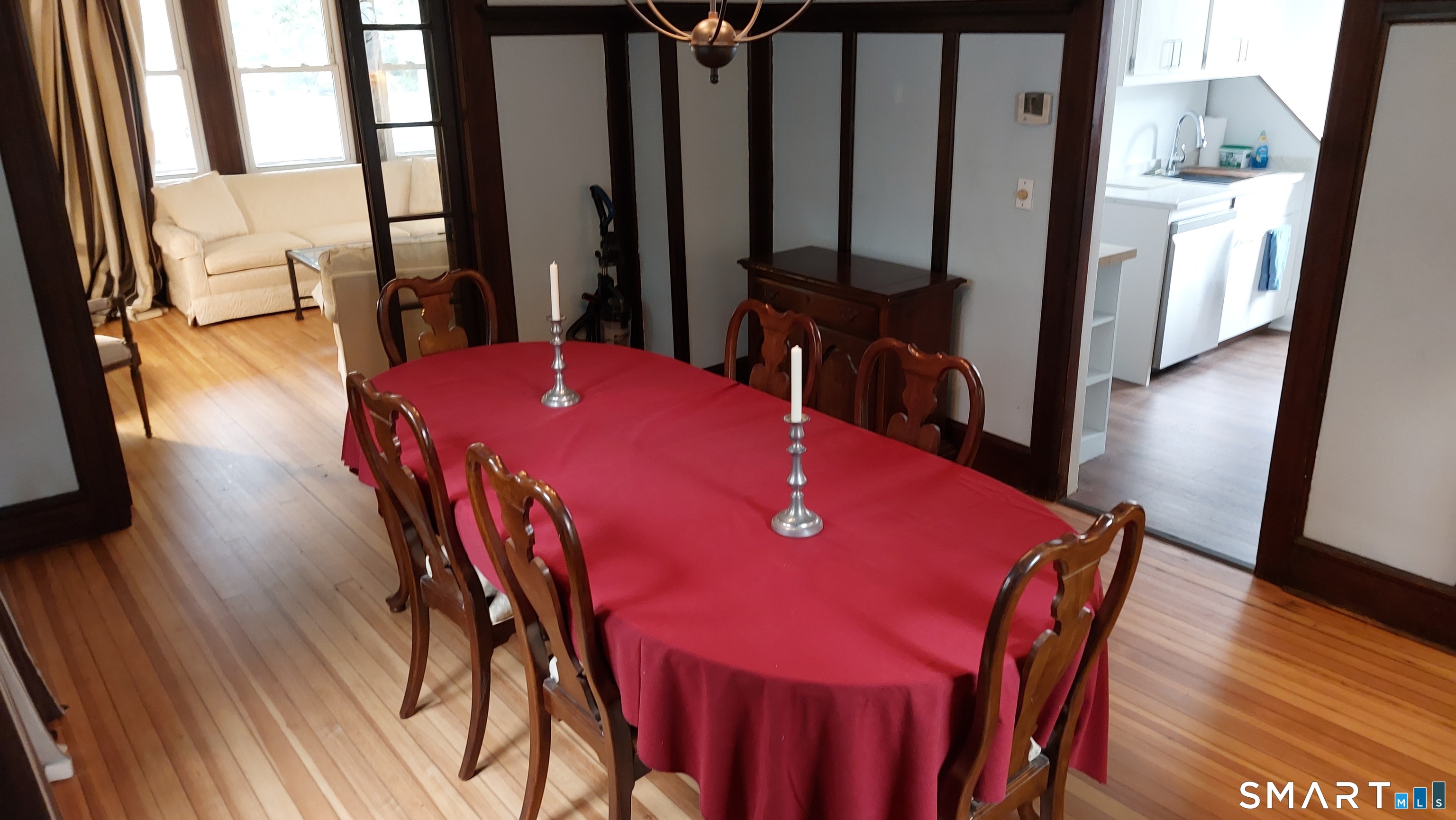 136 Mead Avenue, Greenwich, Connecticut photo 3