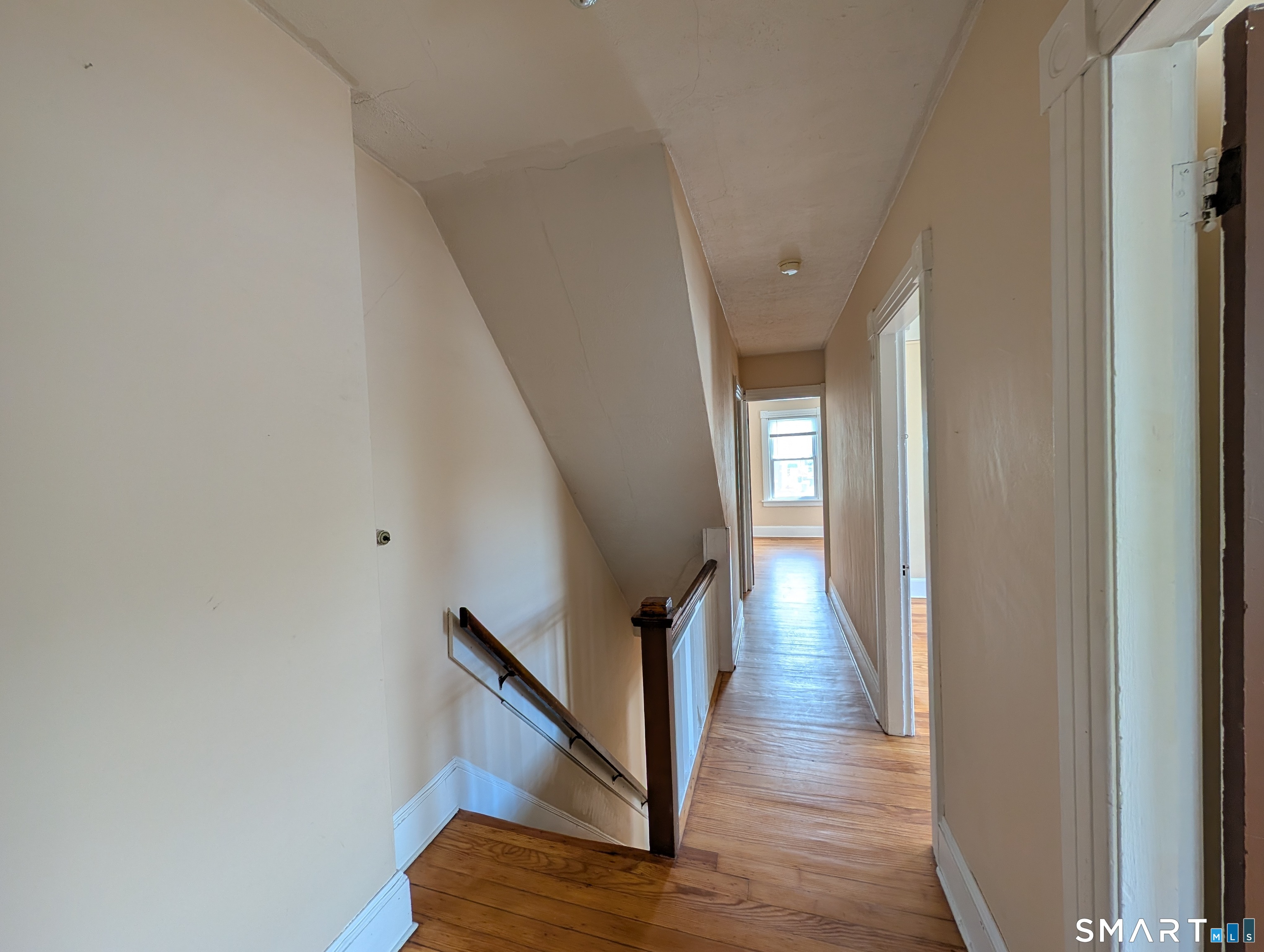 24 Thompson Court photo 8