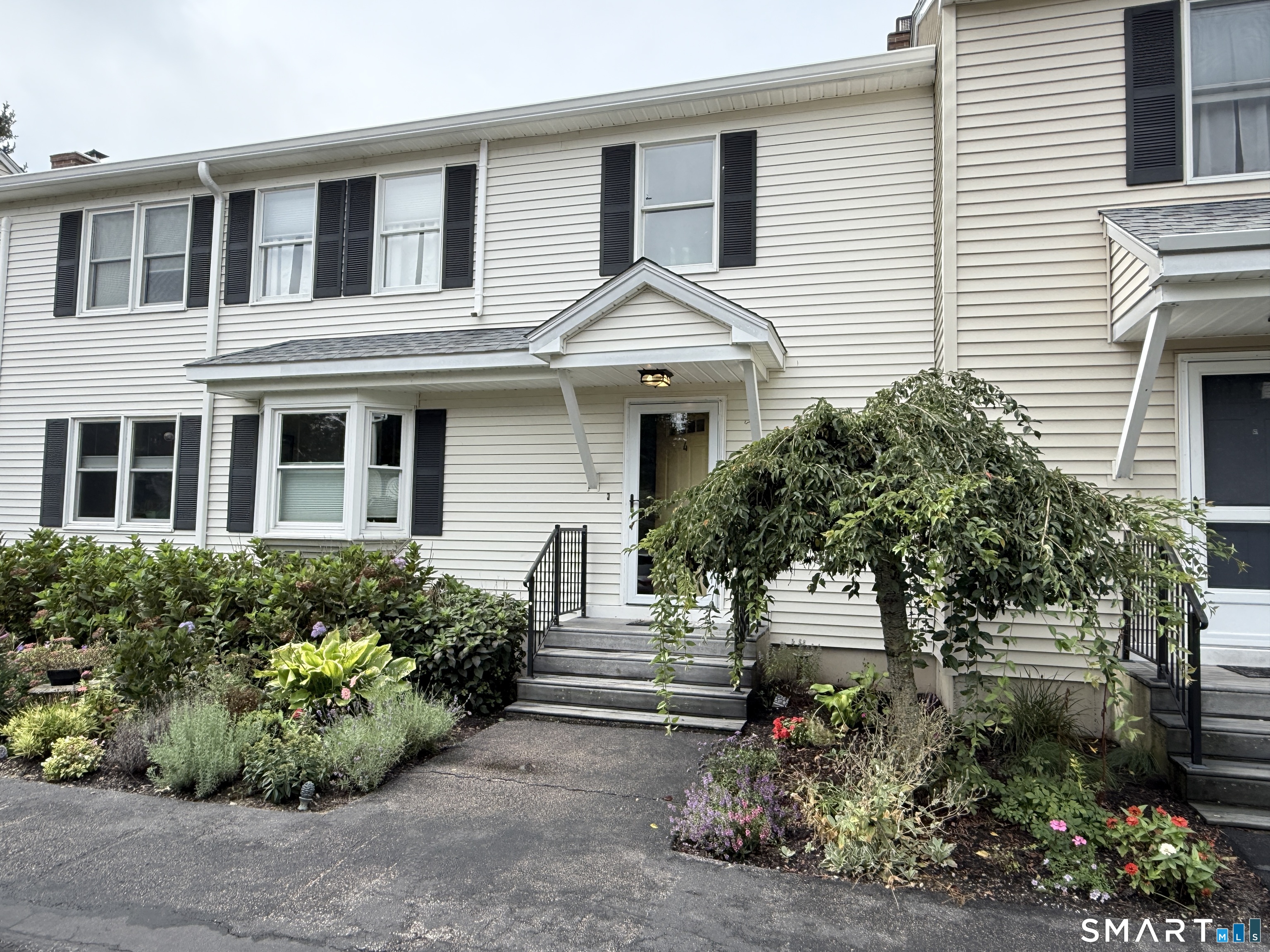 4 Castle Meadow Drive Unit #4