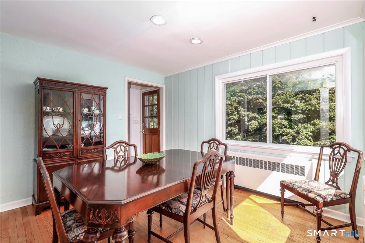 86 Crown Street photo 8