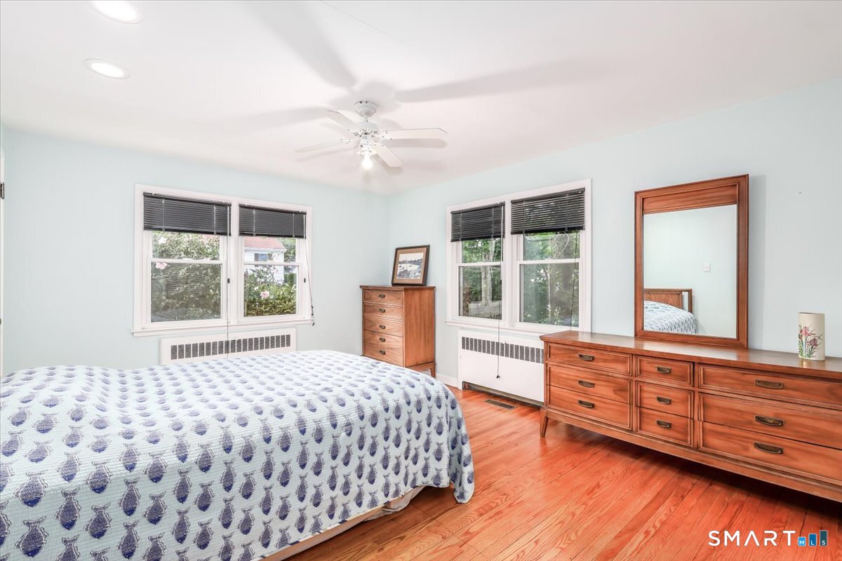 86 Crown Street photo 19