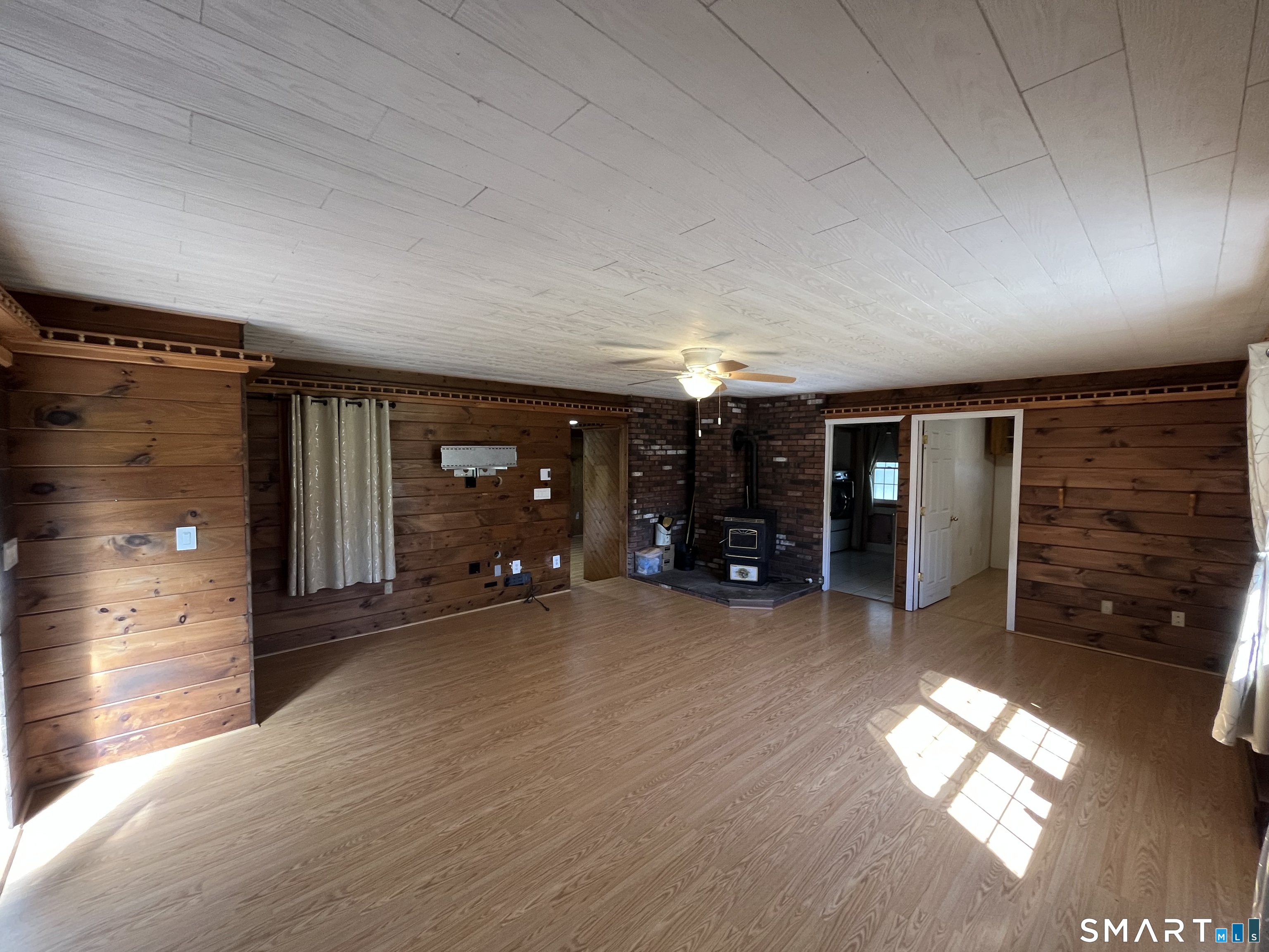 303 Somers Road photo 3
