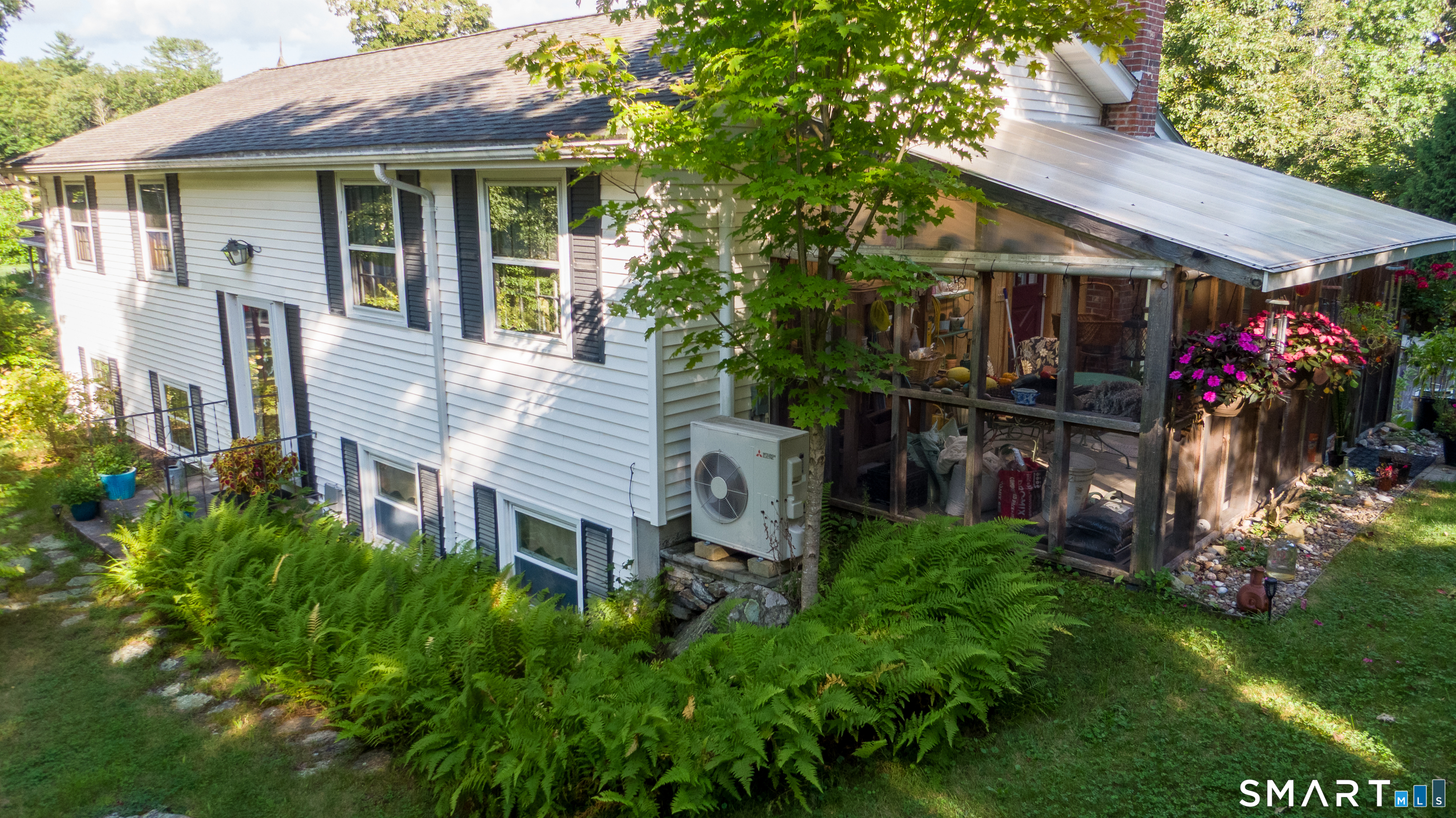 Photo 3 of Single family home for sale at 1 Corttiss Rd, Thompson, CT 06255 | MLS# 24204889 | Listing updated on 2026-09-13
