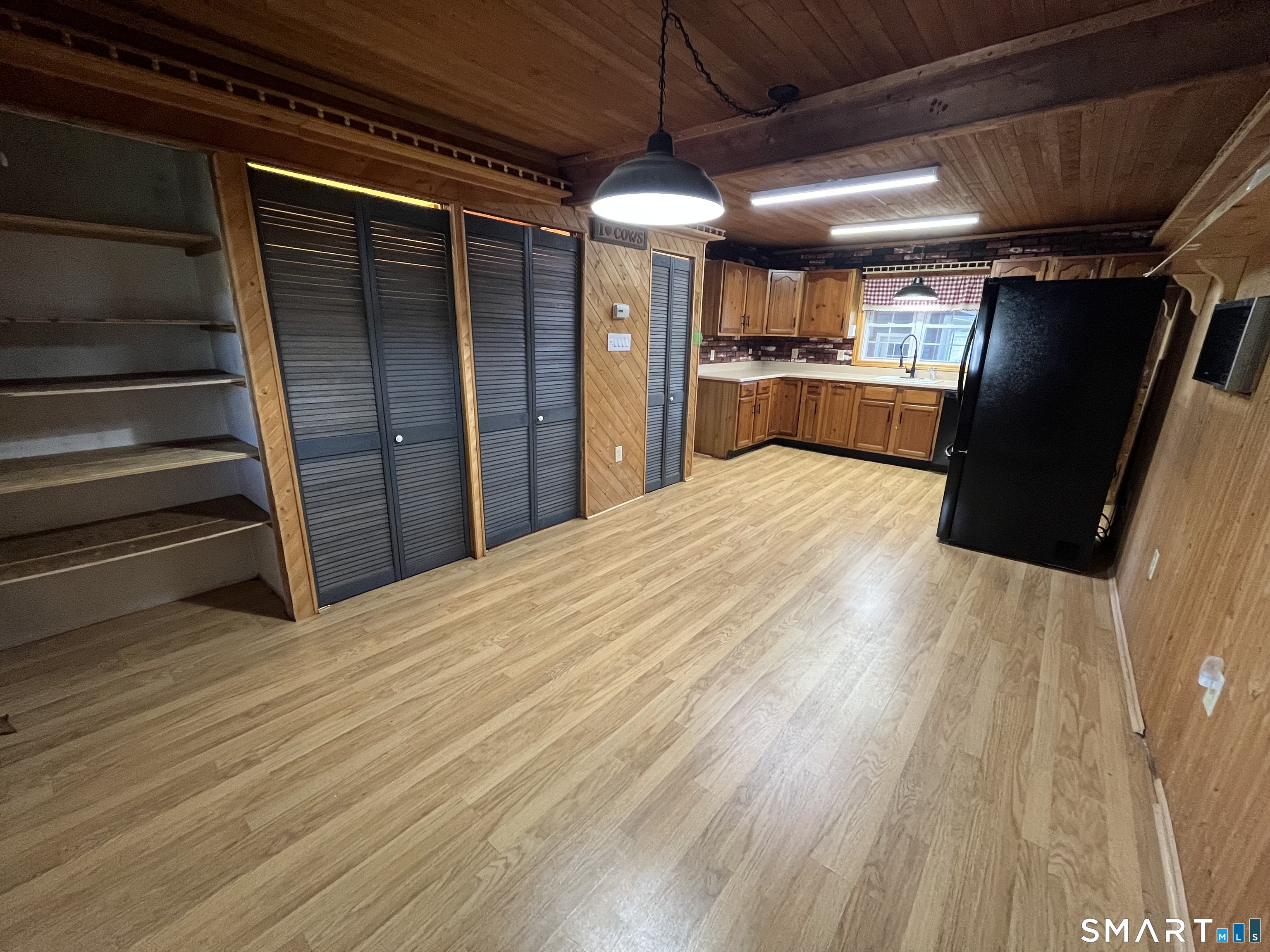 303 Somers Road photo 8