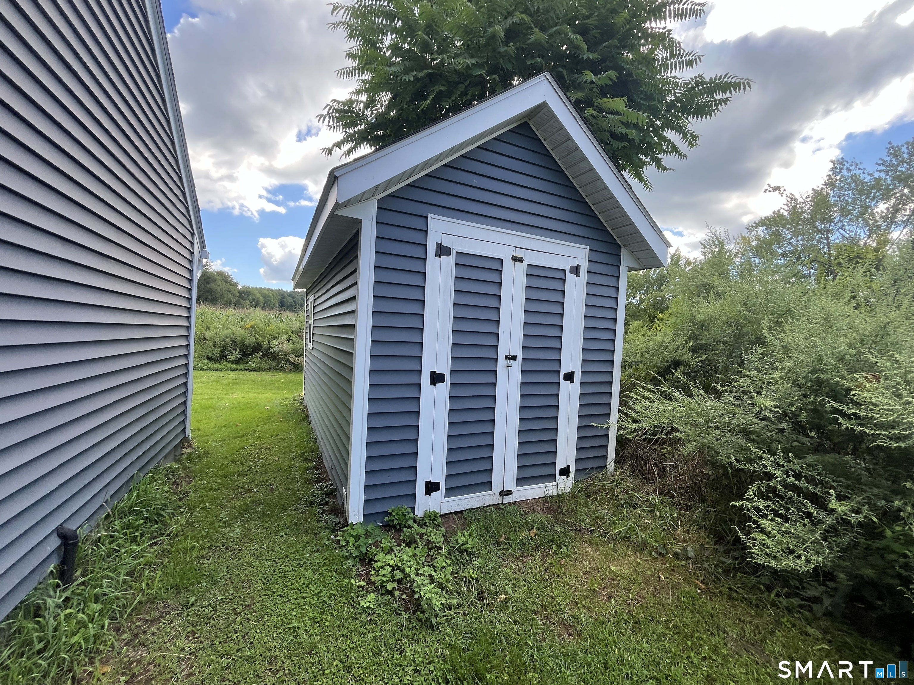 303 Somers Road photo 32