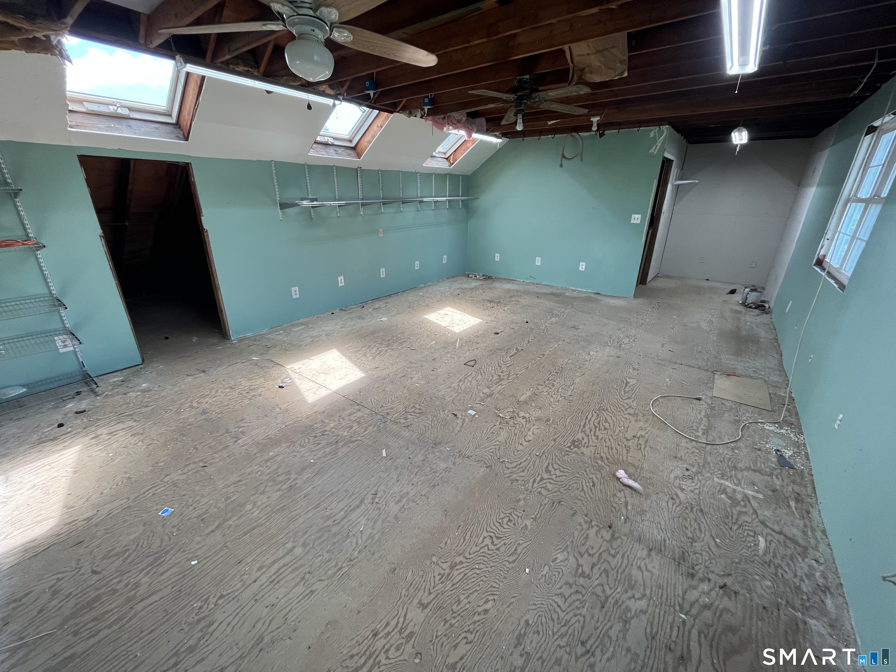 303 Somers Road photo 38