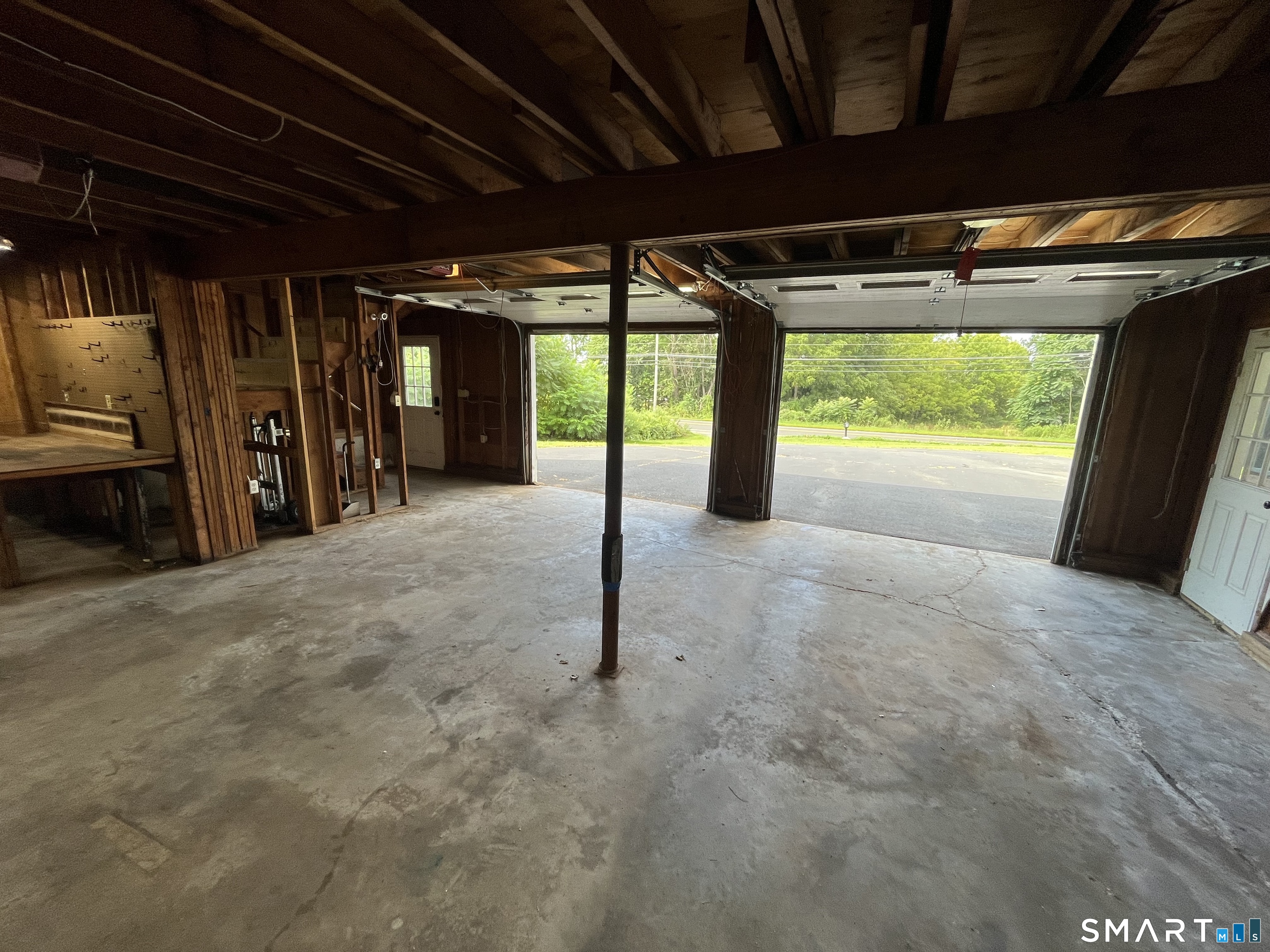 303 Somers Road photo 37