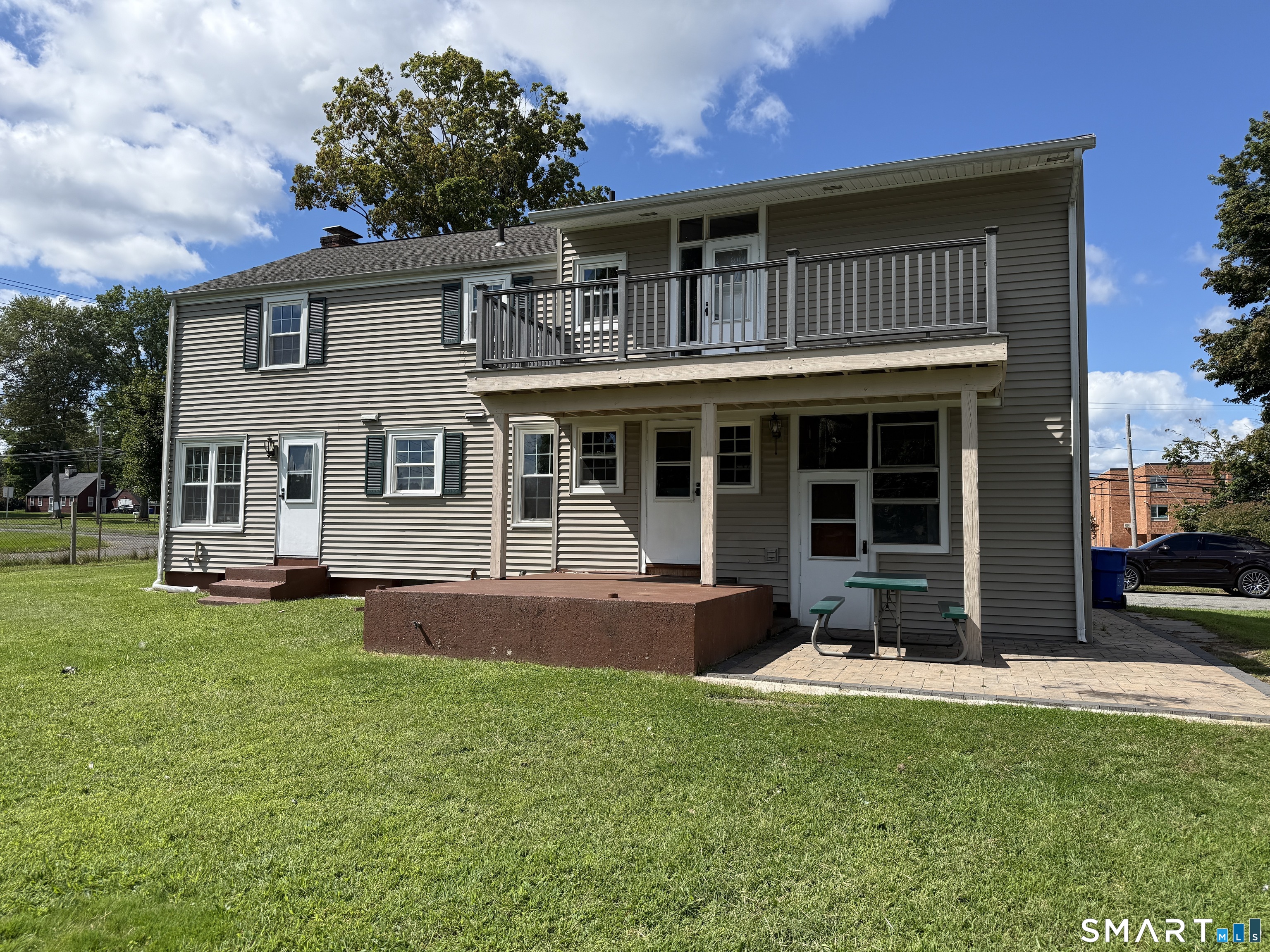 618 Willard Avenue photo 2