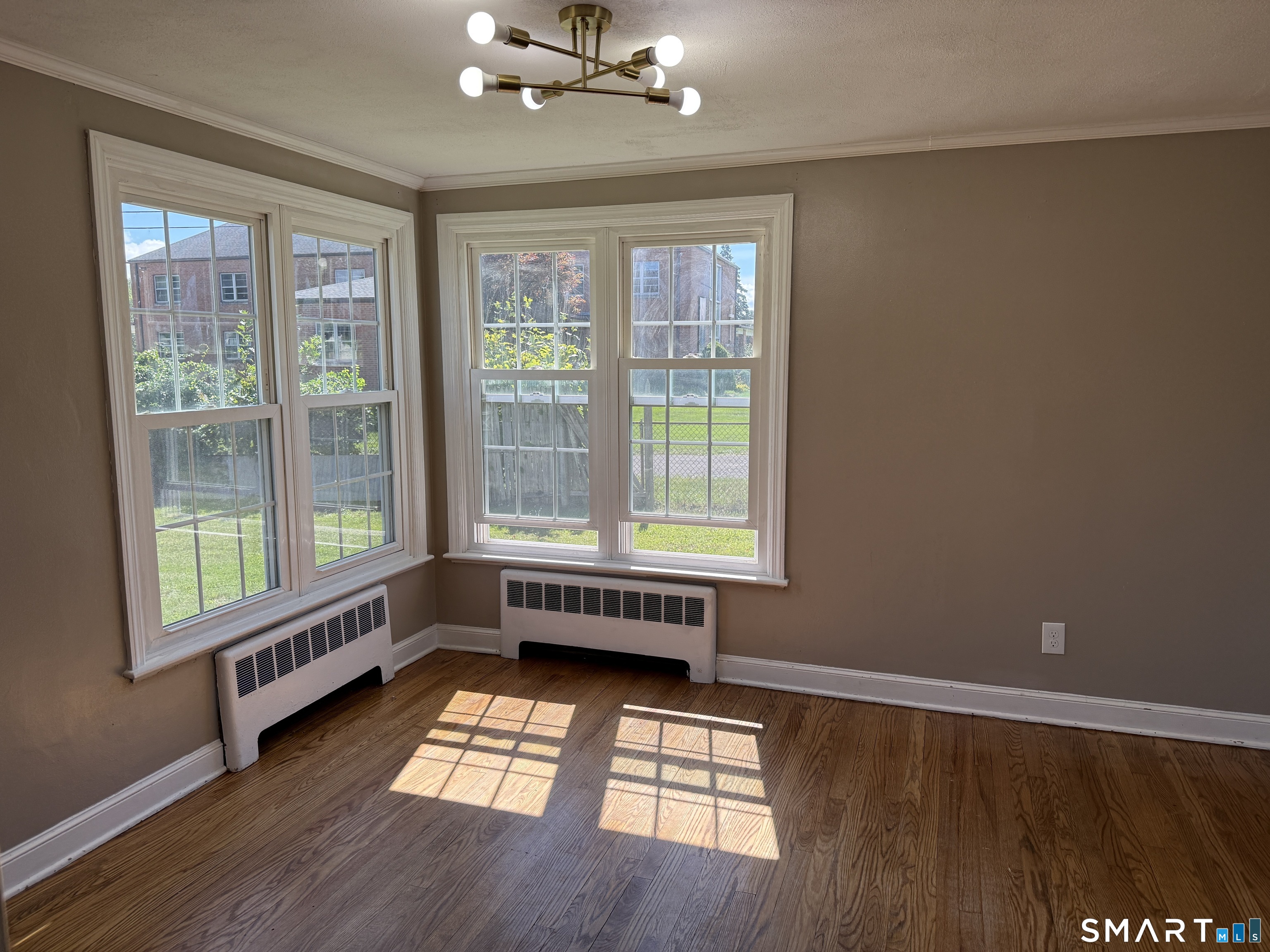 618 Willard Avenue photo 5