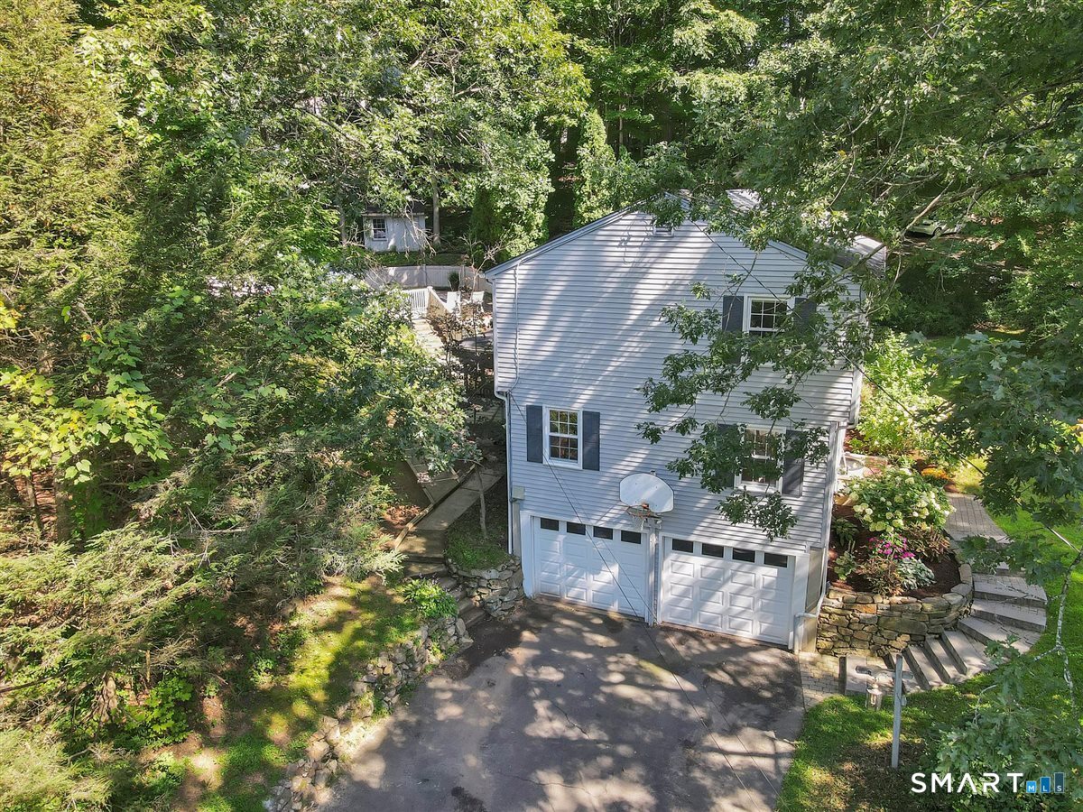83 Crestwood Drive photo 37