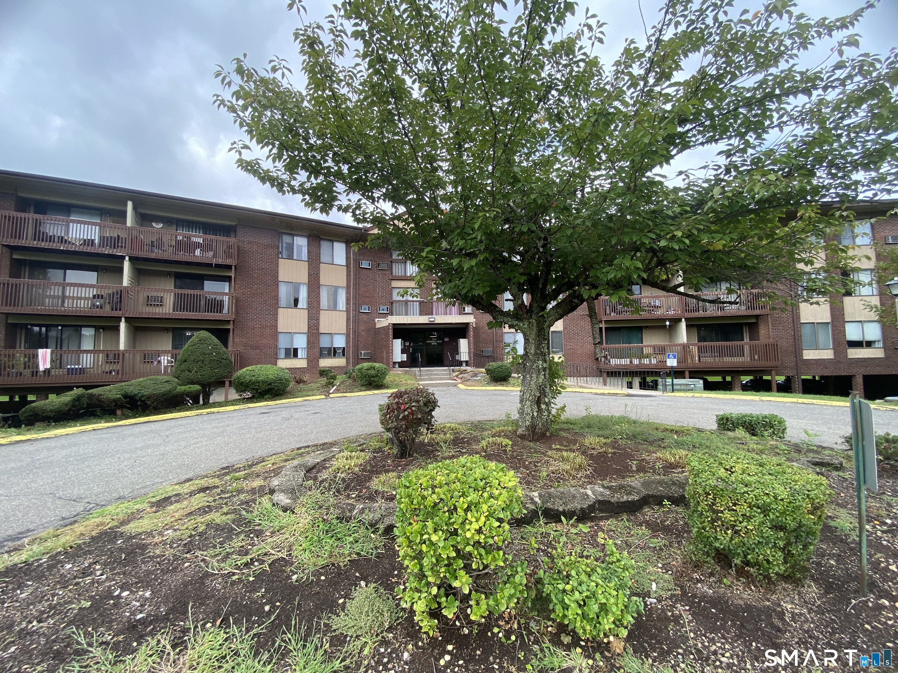 1216 Cromwell Hills Drive Unit #1216