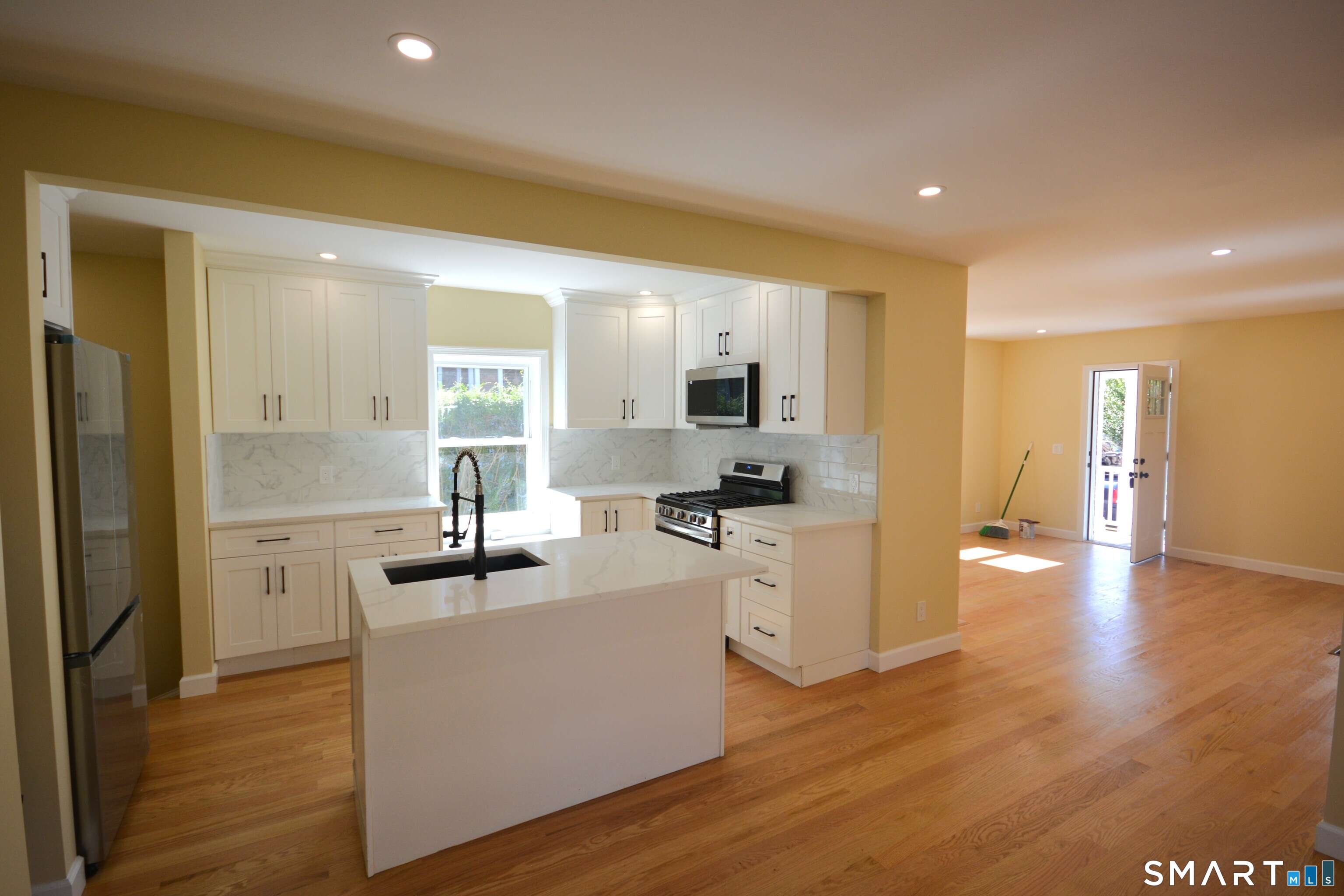Photo 29 of Multi family home for sale at 27 Longview Ave, Fairfield, CT 06824 | MLS# 24204948 | Listing updated on 2026-09-14