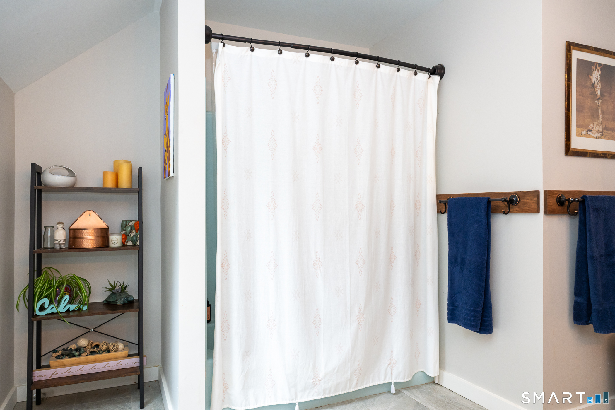 98 Dean Road photo 26