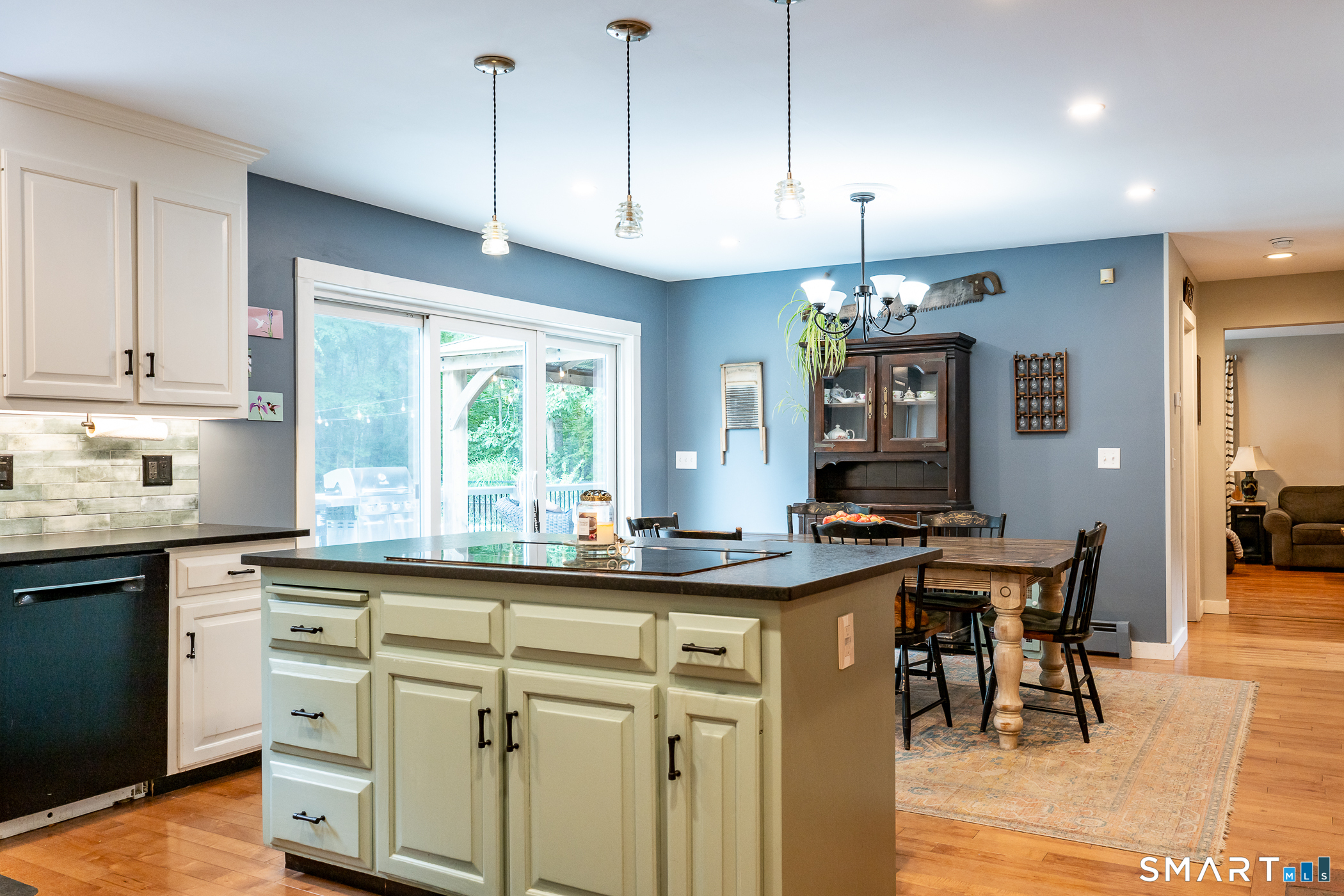 98 Dean Road photo 14