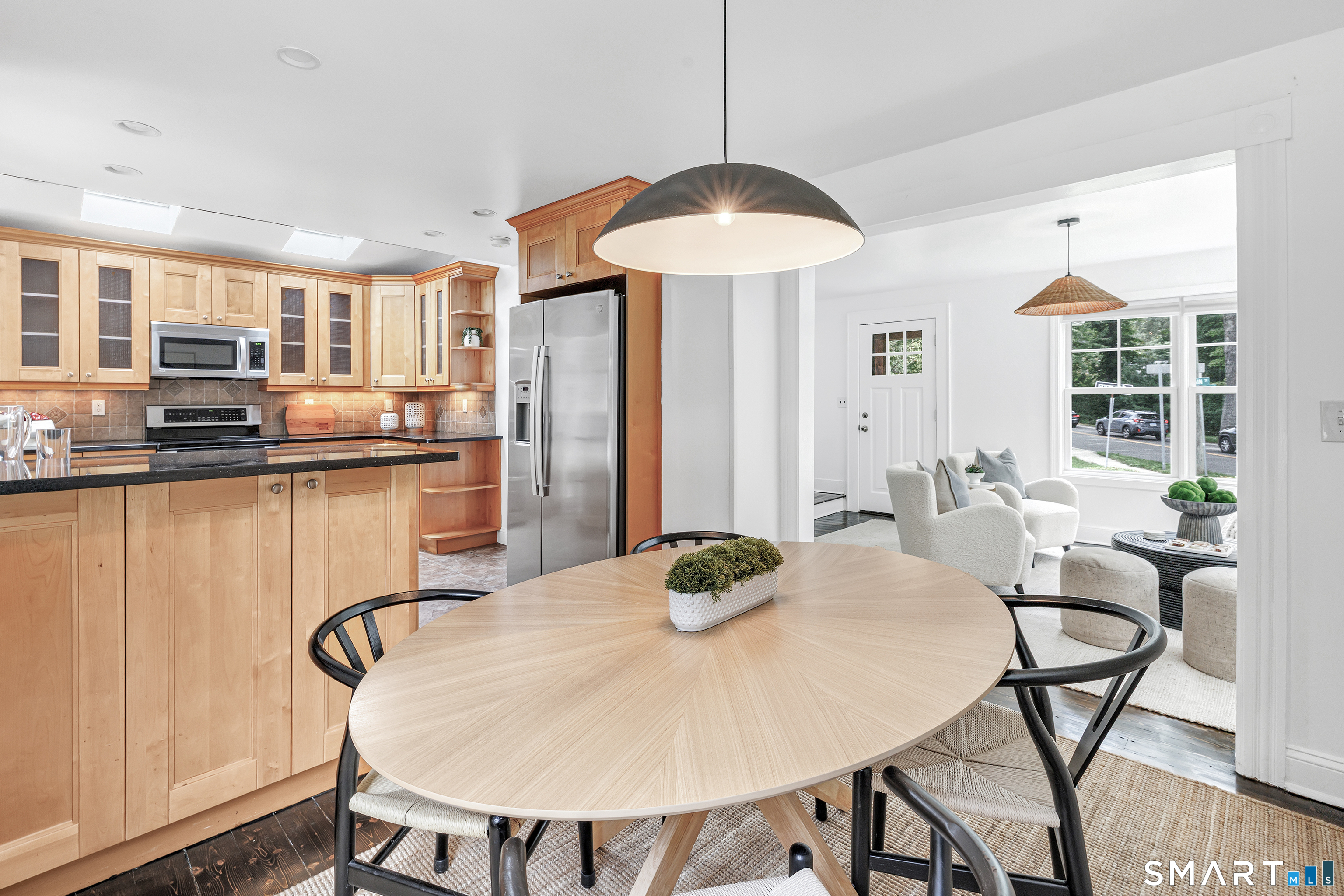 1 Maplewood Avenue photo 7
