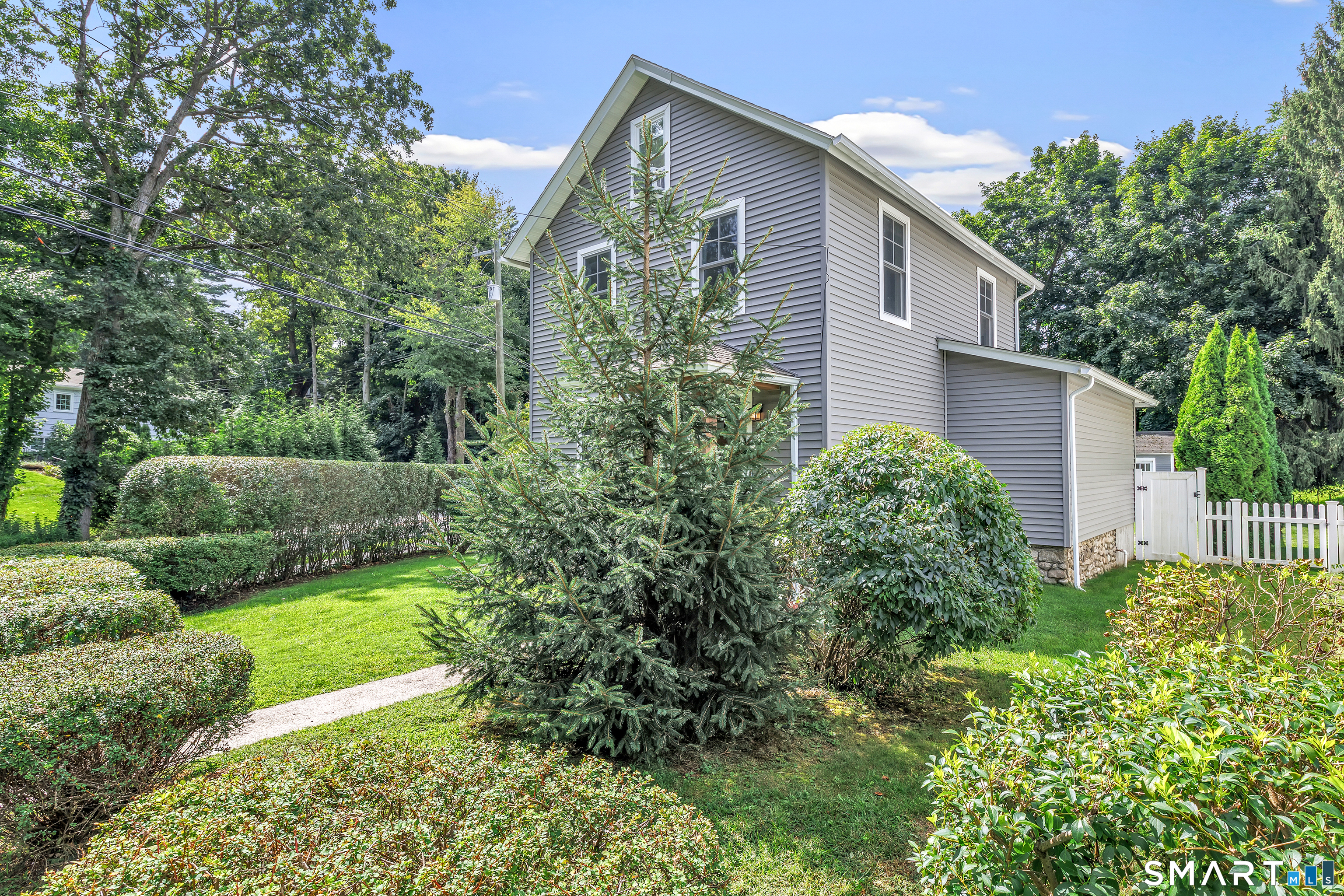 1 Maplewood Avenue photo 23