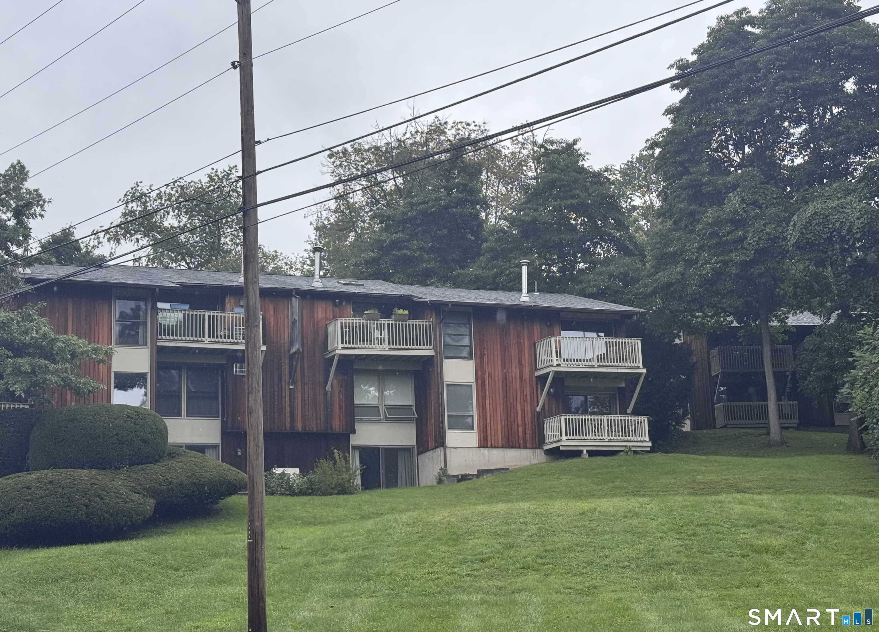 8 Country Squire Drive Unit #8B photo 17