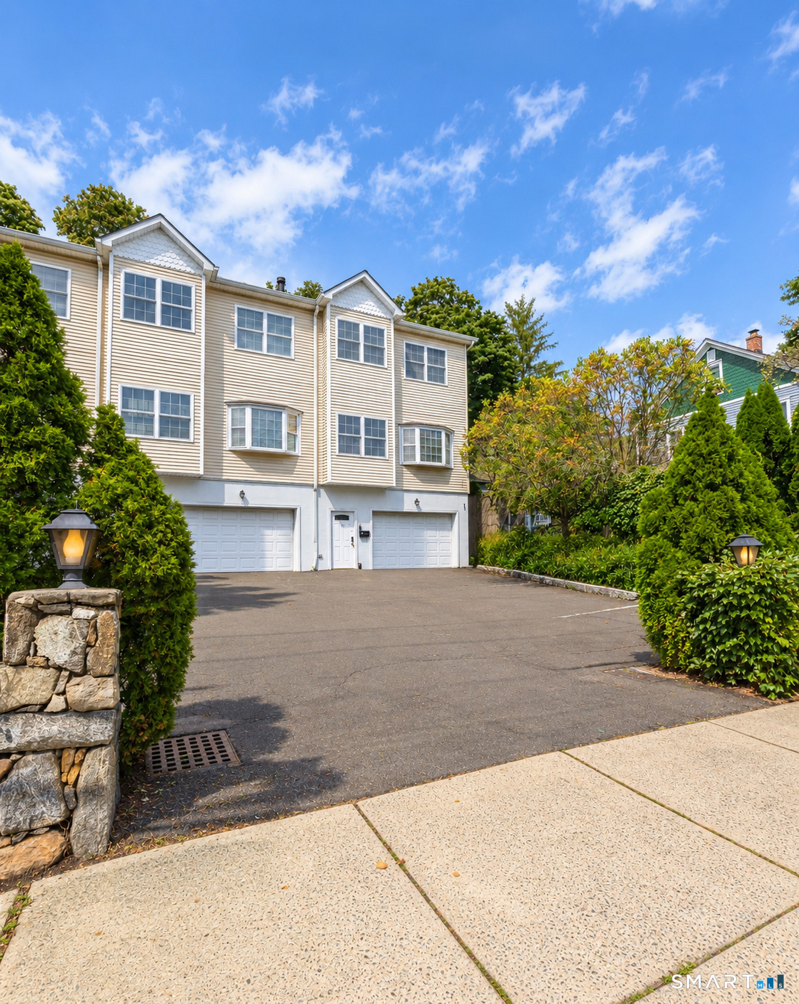Photo 1 of Townhouse for sale at 806 Hope St #1, Stamford, CT 06907 | MLS# 24205114 | Listing updated on 2026-09-13