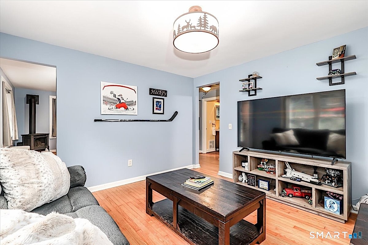 313 Torrington Road photo 14