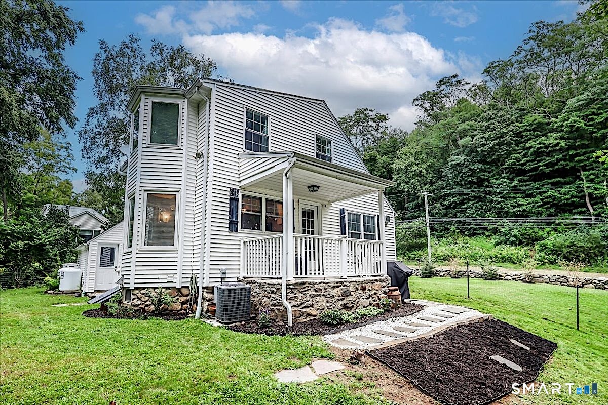 313 Torrington Road photo 23