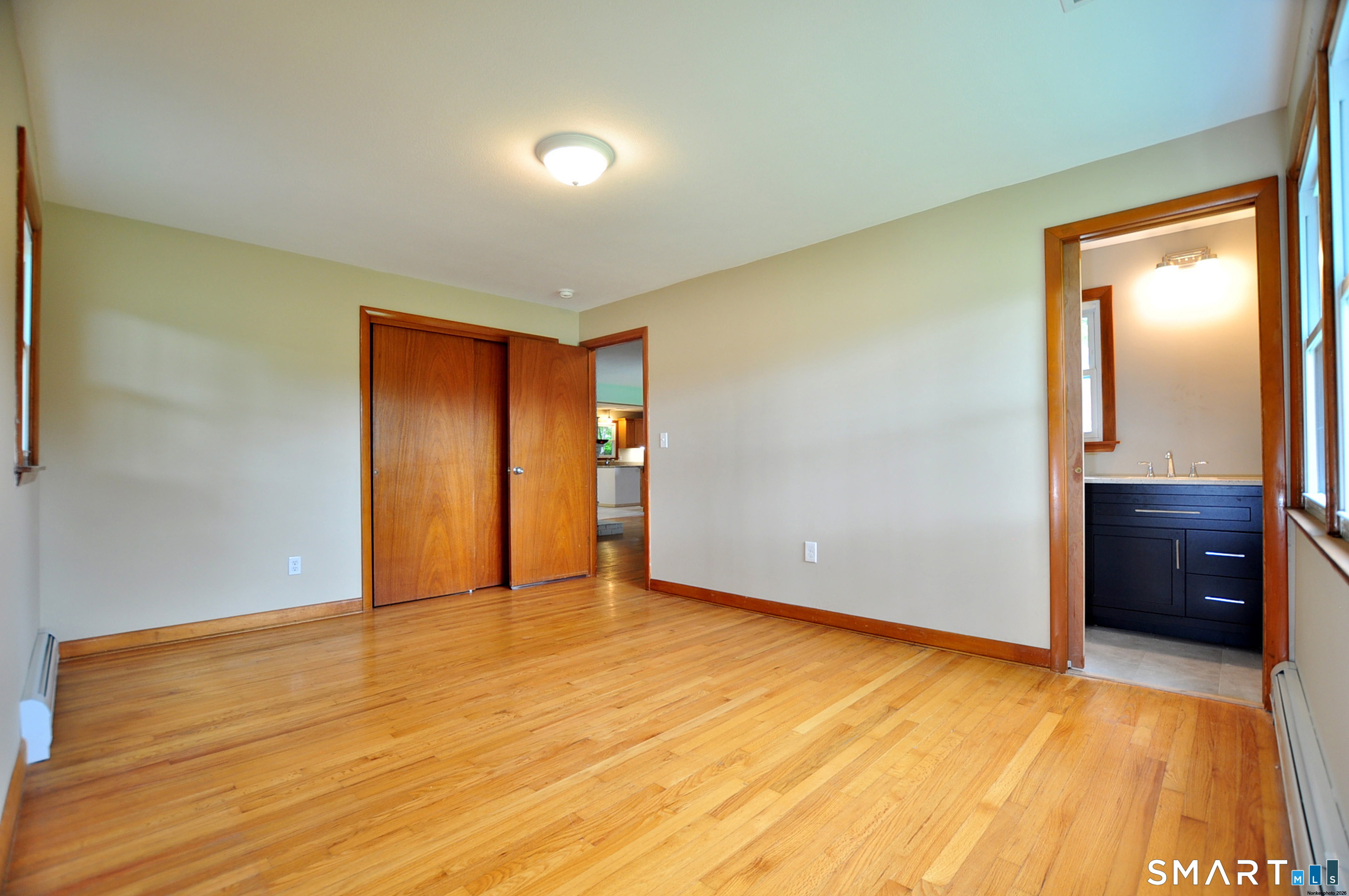 84 Holcomb Street photo 33