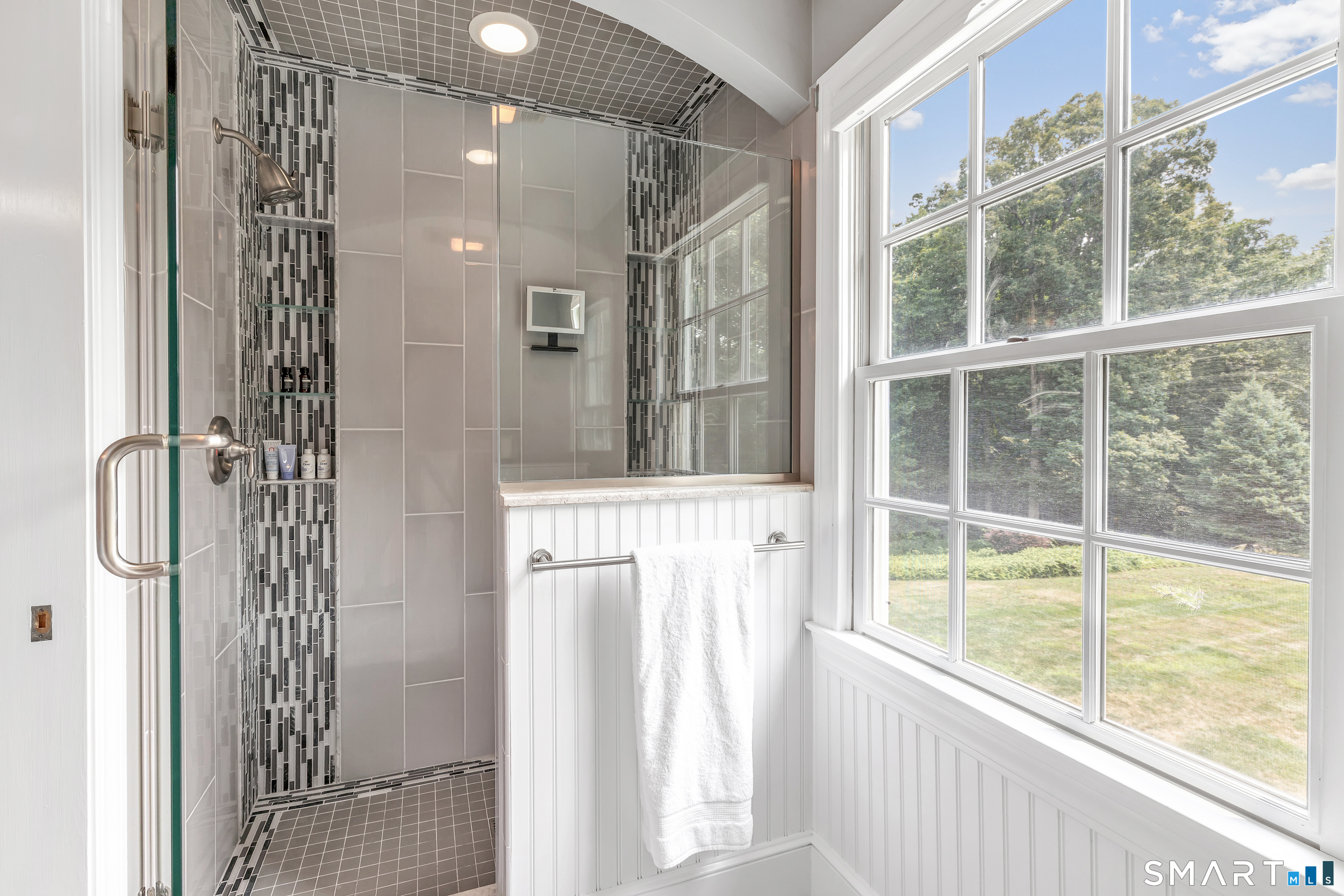 17 Plumtrees Road photo 31